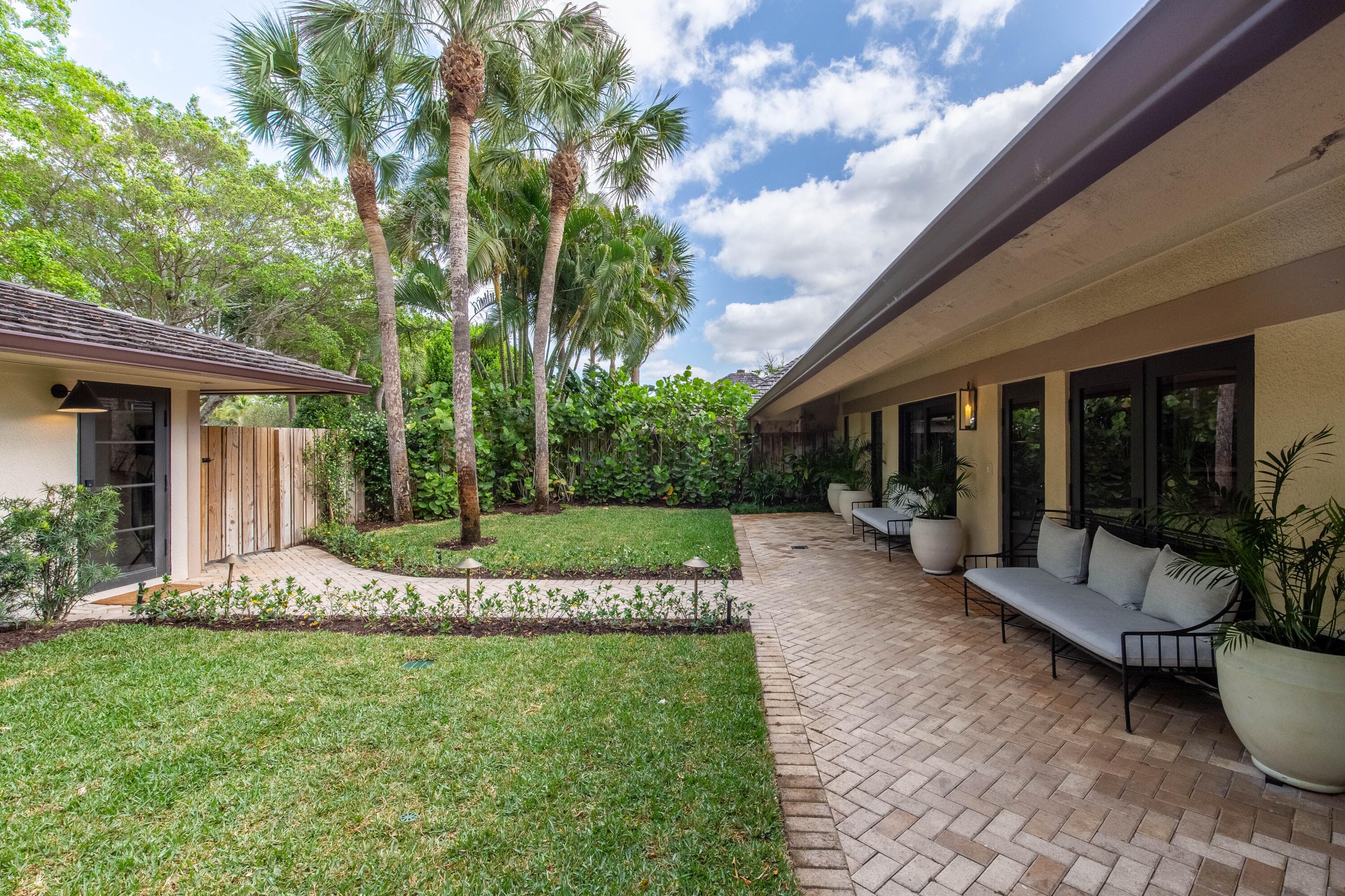 11669 Wimbledon Wellington FL 33414 — thumbnail 30 of 33