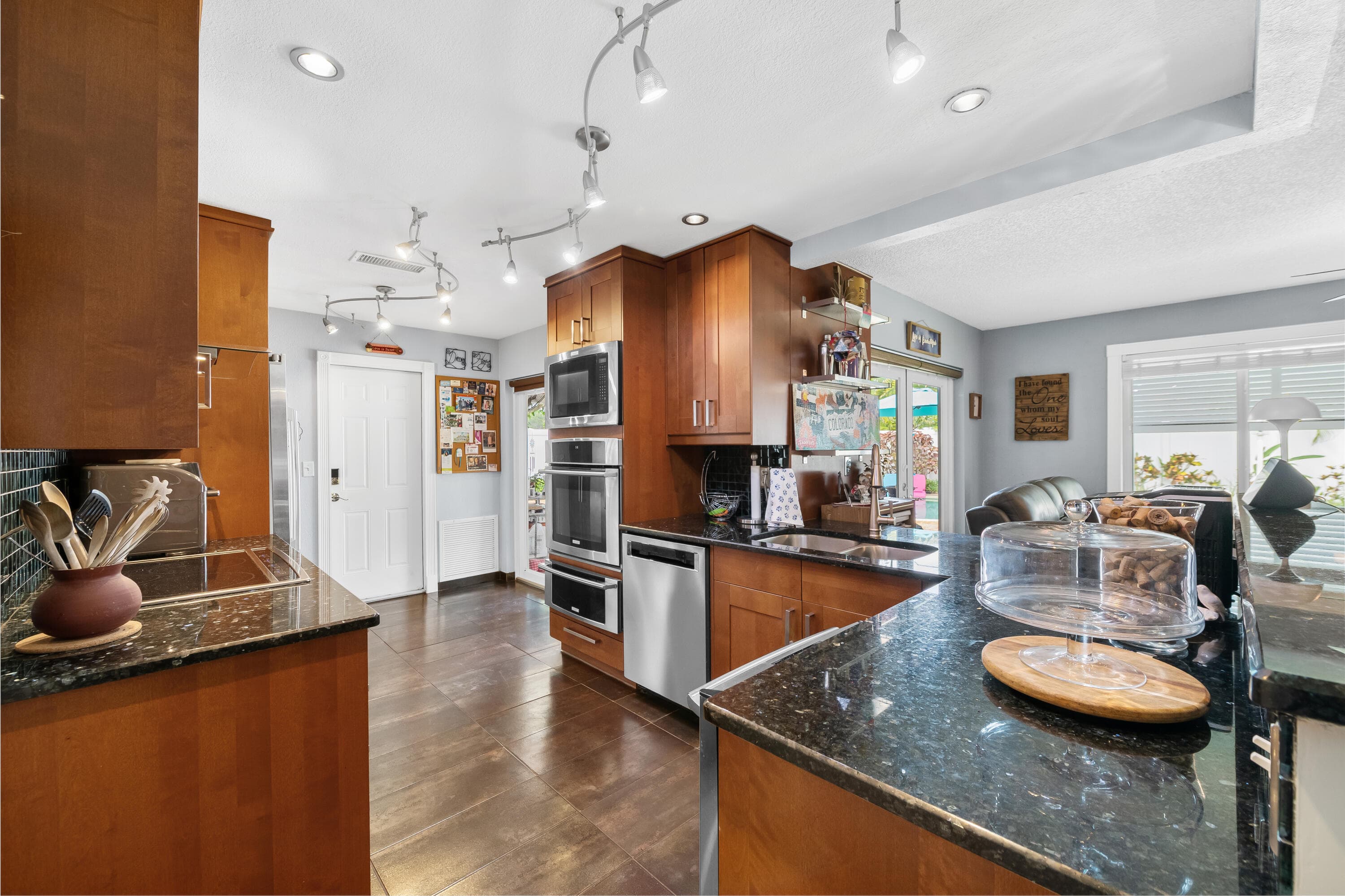 6816 28th Fort Lauderdale FL 33309 — thumbnail 23 of 54