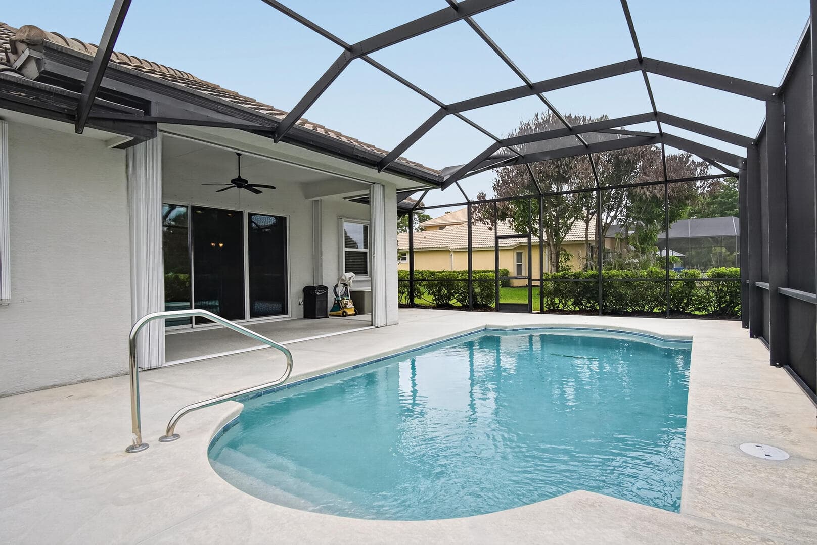 9531 Shadow Fort Pierce FL 34951 — thumbnail 3 of 35