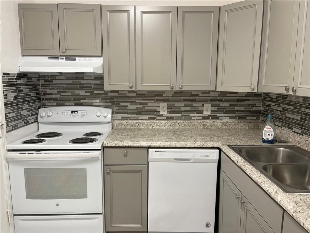 2180 67th #730 Fort Lauderdale FL 33308 — thumbnail 3 of 25