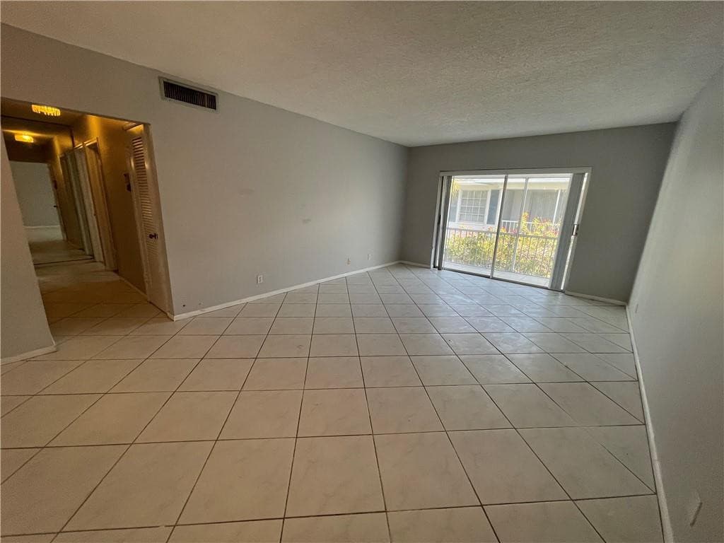 2180 67th #730 Fort Lauderdale FL 33308 — photo 1