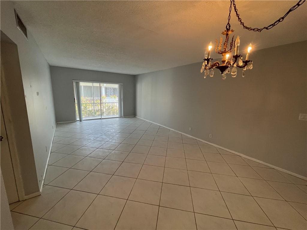 2180 67th #730 Fort Lauderdale FL 33308 — thumbnail 13 of 25