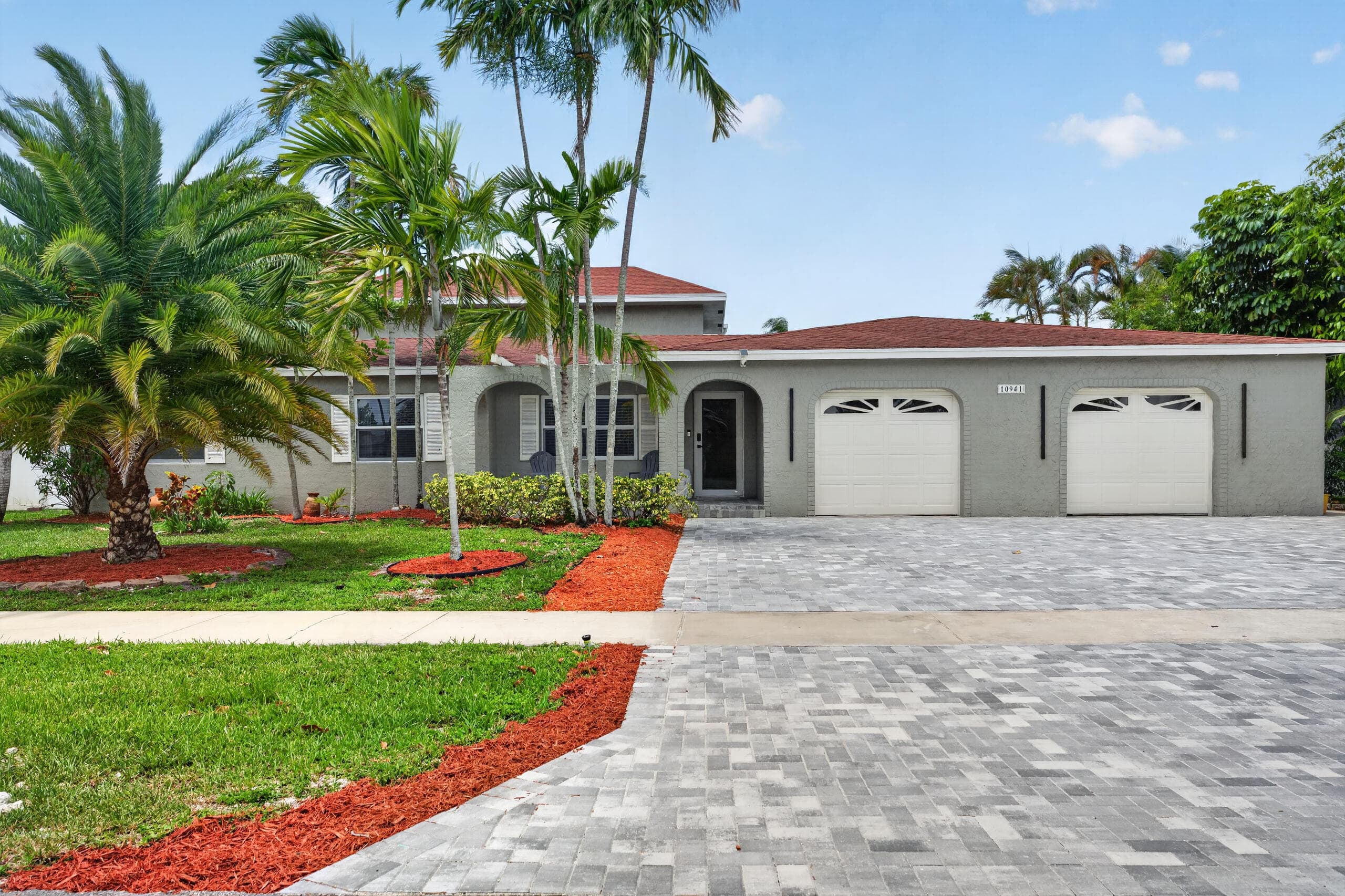 10941 Granite Boca Raton FL 33428 — photo 1