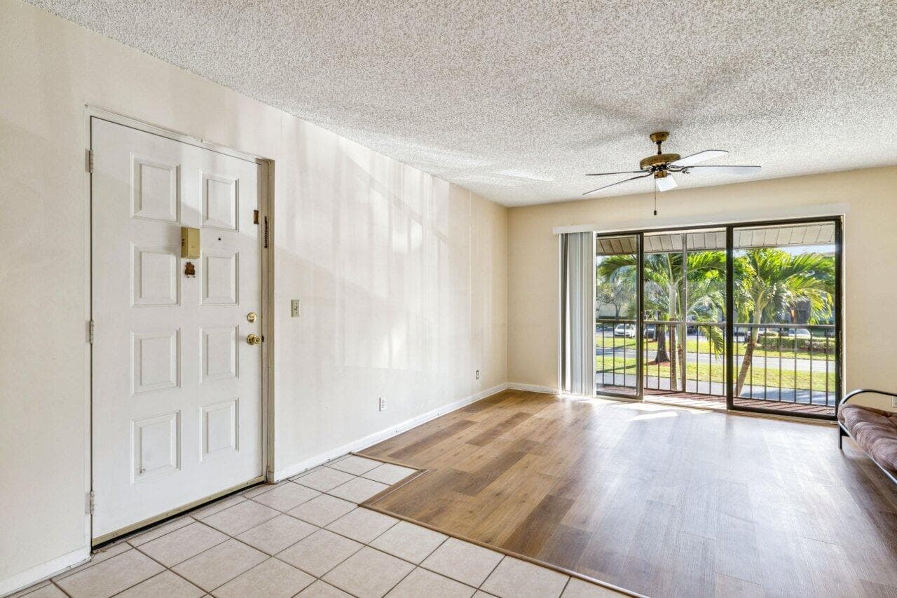 618 Sea Pine #A2 Greenacres FL 33415 — thumbnail 4 of 42