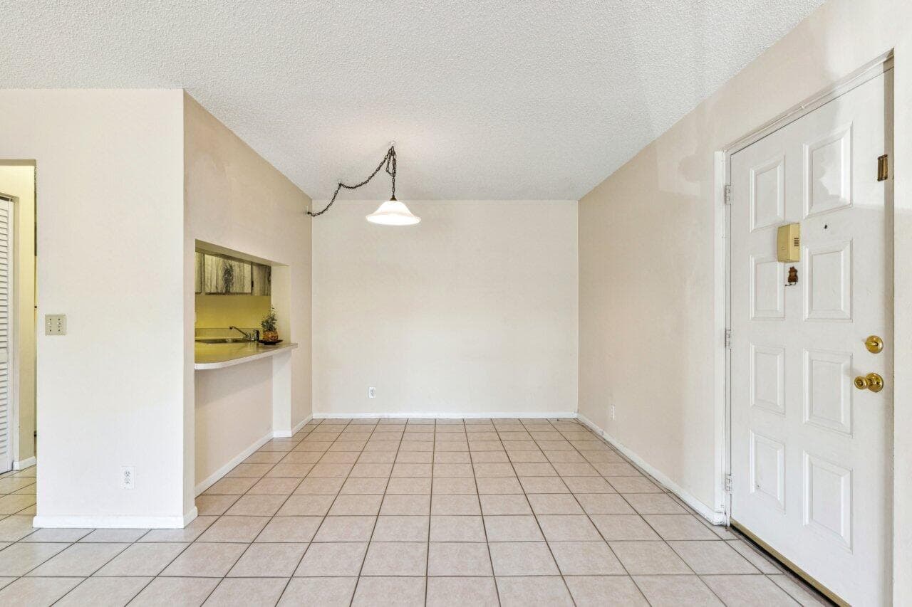 618 Sea Pine #A2 Greenacres FL 33415 — thumbnail 8 of 42