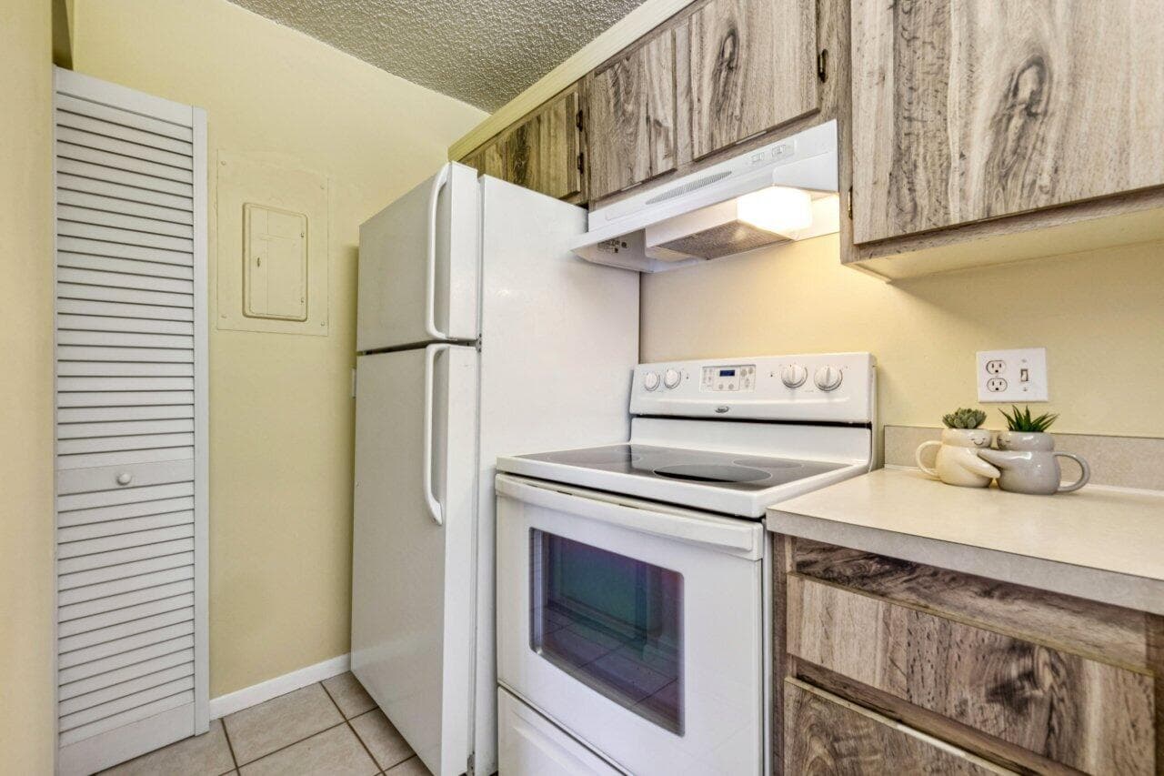 618 Sea Pine #A2 Greenacres FL 33415 — thumbnail 12 of 42