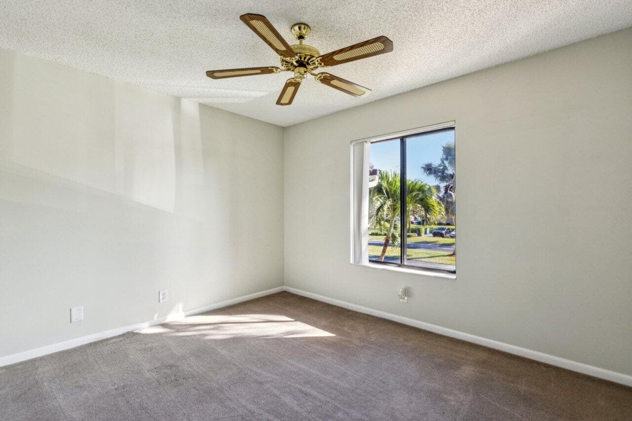 618 Sea Pine #A2 Greenacres FL 33415 — thumbnail 17 of 42