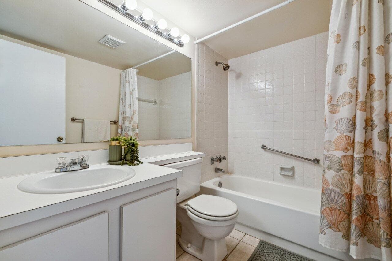 618 Sea Pine #A2 Greenacres FL 33415 — thumbnail 19 of 42