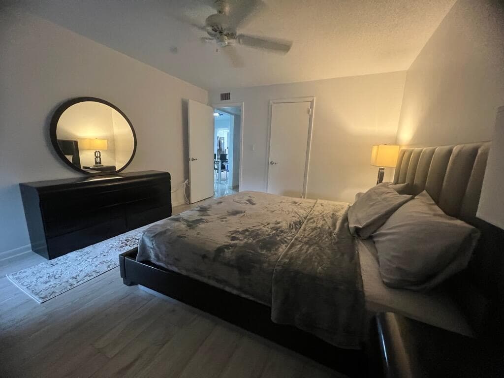 117 Lehane #210 North Palm Beach FL 33408 — thumbnail 10 of 30