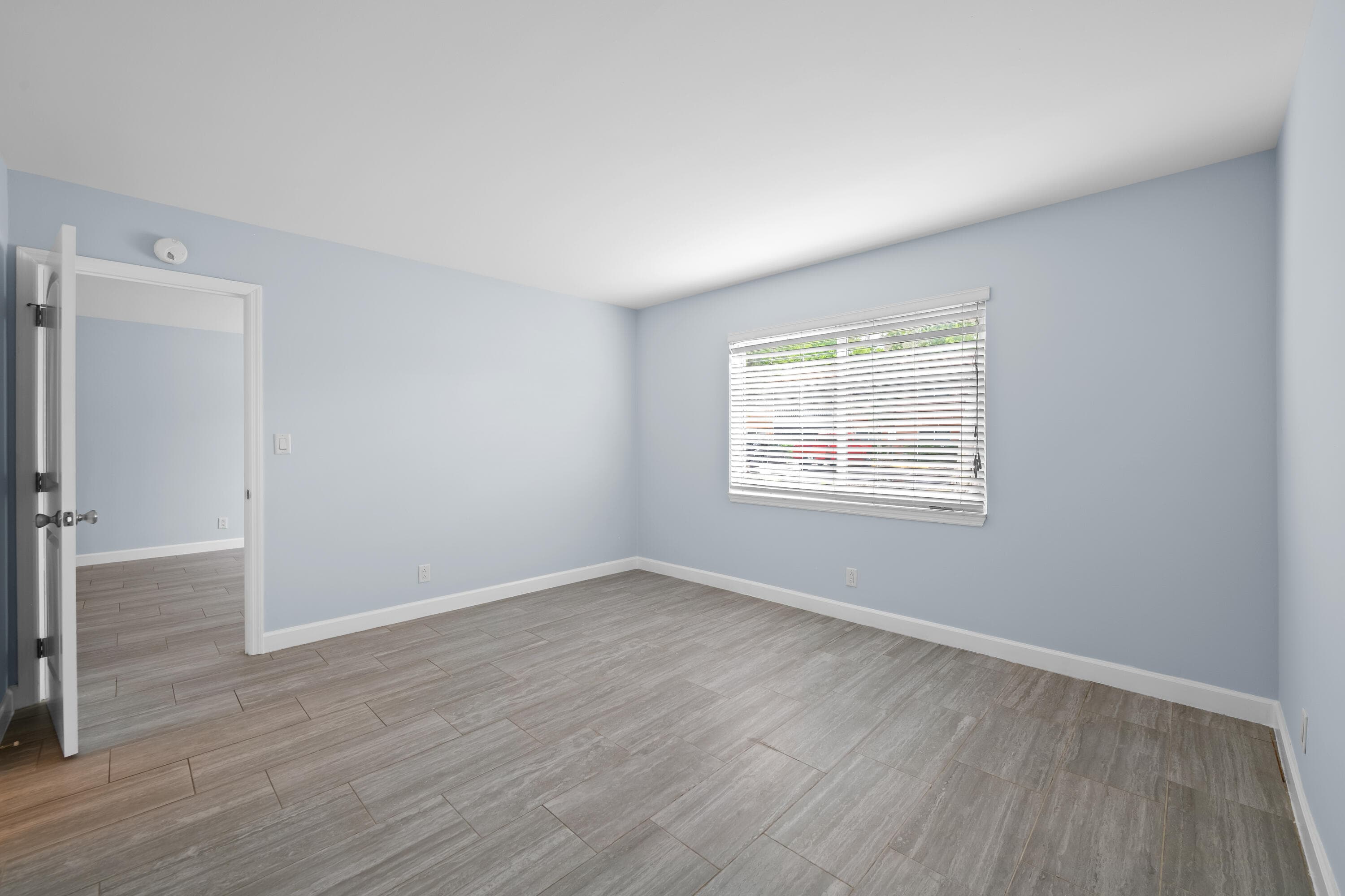 9 19th #C110 Wilton Manors FL 33305 — thumbnail 14 of 20