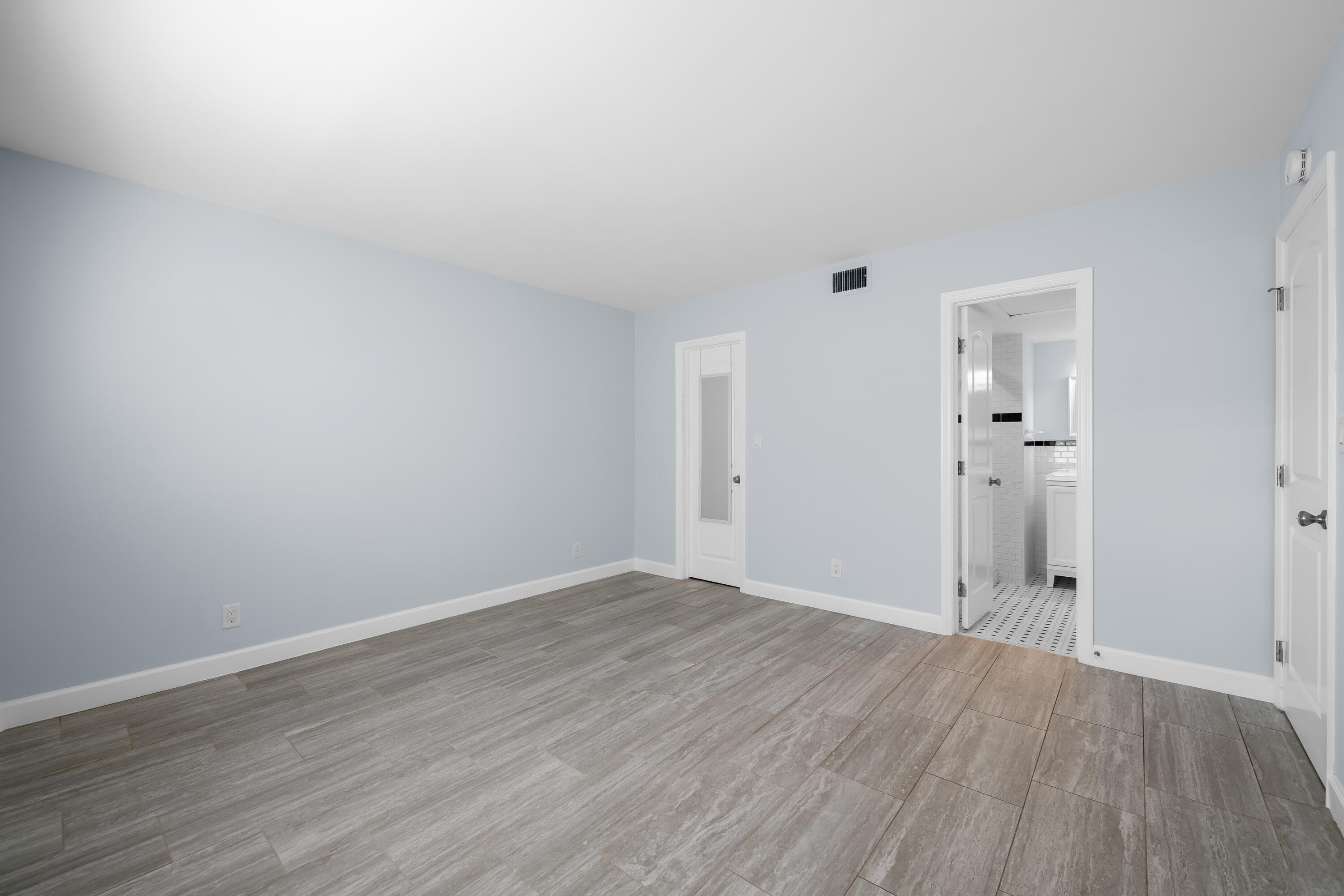 9 19th #C110 Wilton Manors FL 33305 — thumbnail 12 of 20