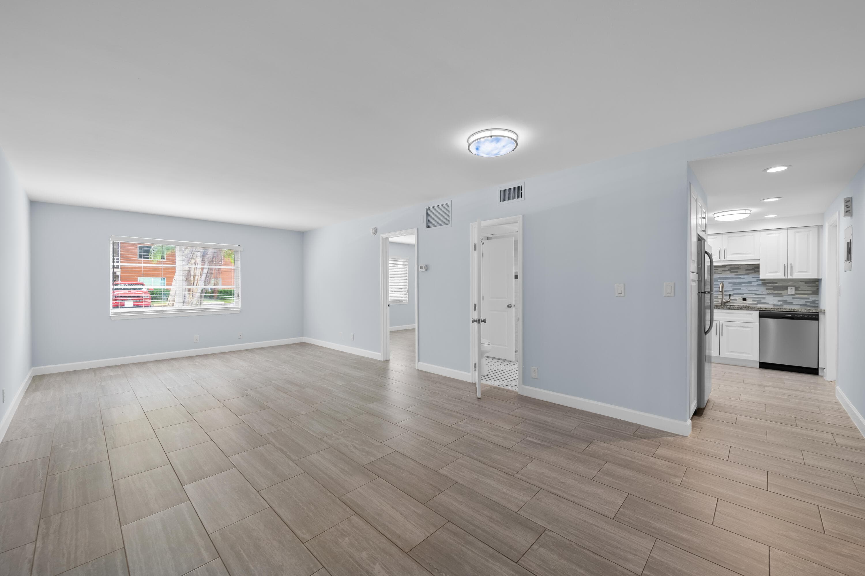 9 19th #C110 Wilton Manors FL 33305 — thumbnail 6 of 20