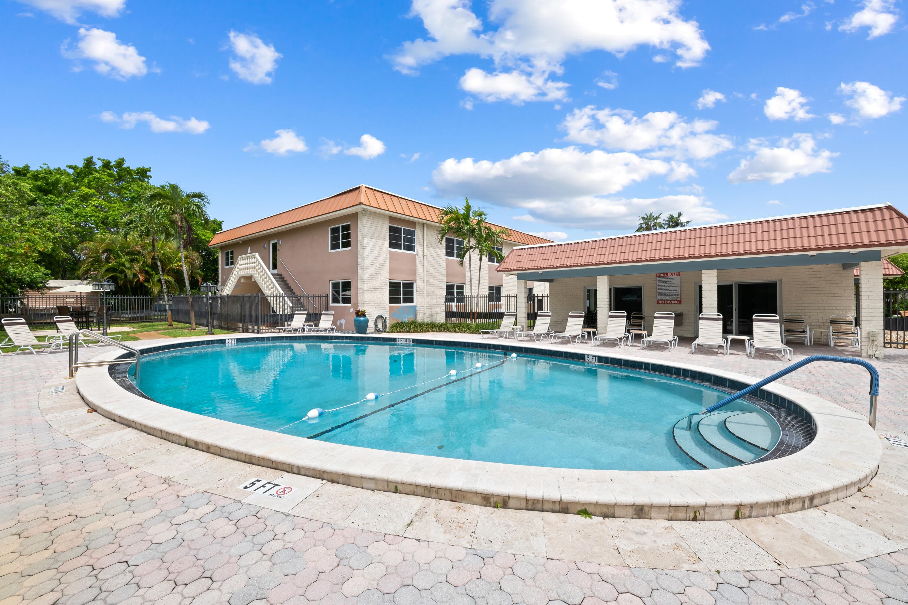 9 19th #C110 Wilton Manors FL 33305 — thumbnail 17 of 20