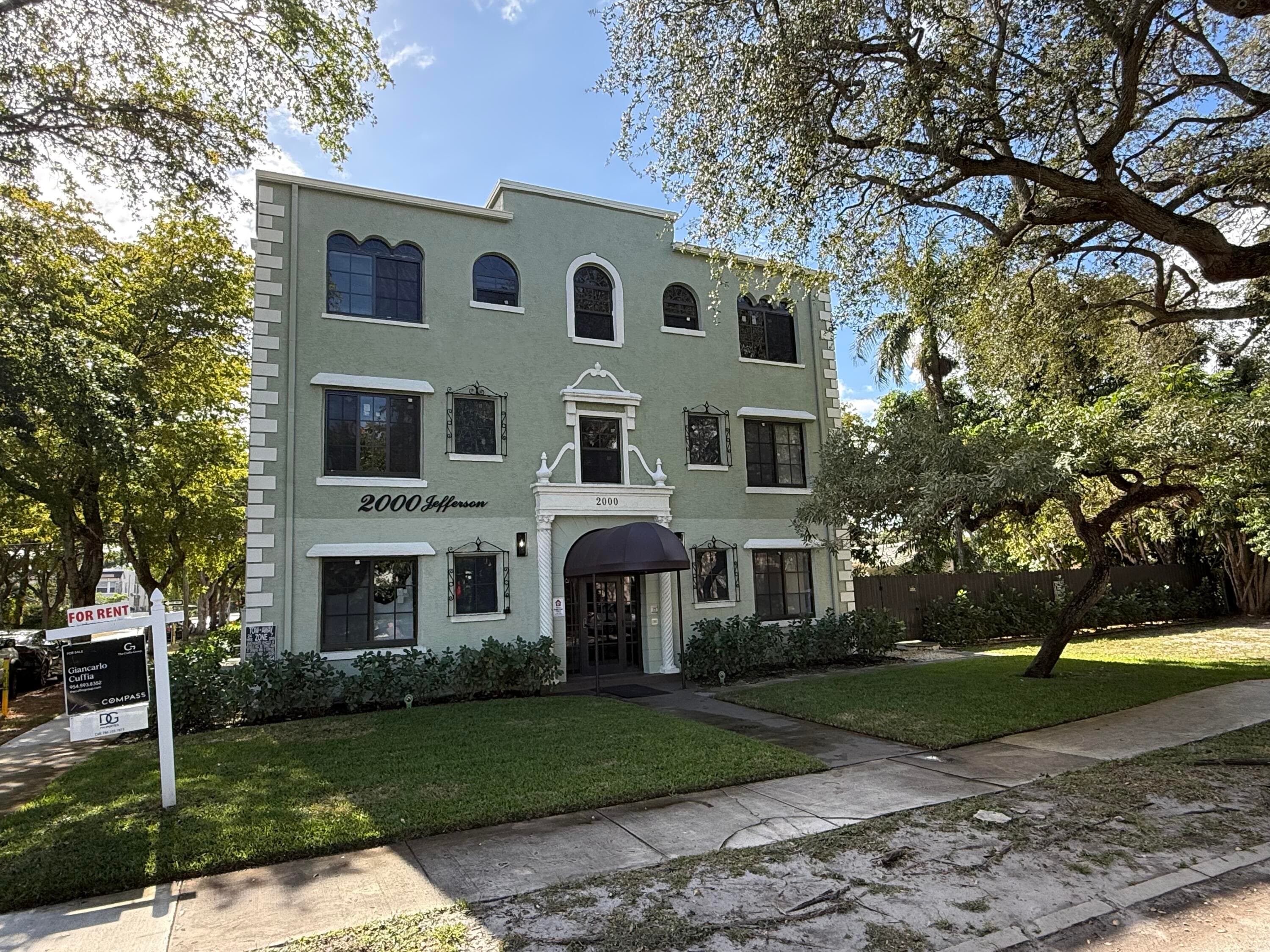 2000 Jefferson #15 Hollywood FL 33020 — thumbnail 6 of 16