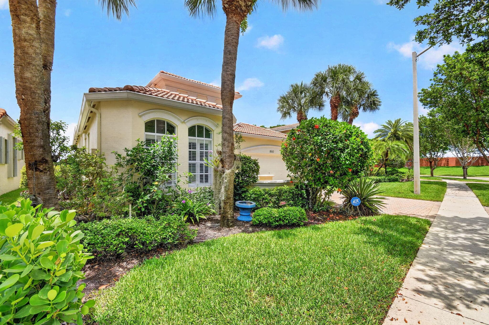 8553 Via Grande Wellington FL 33411 — thumbnail 4 of 88