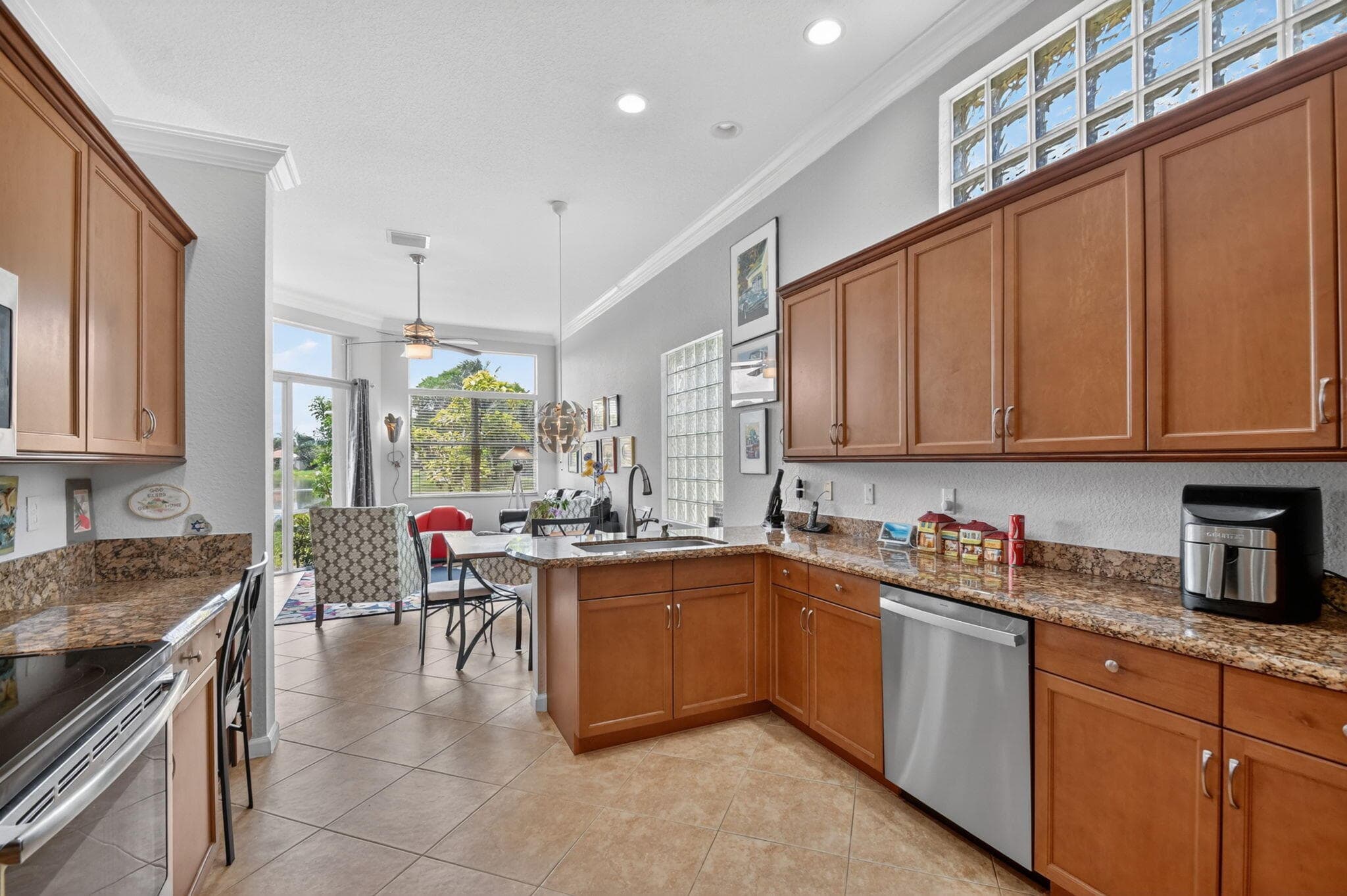 8553 Via Grande Wellington FL 33411 — thumbnail 16 of 88