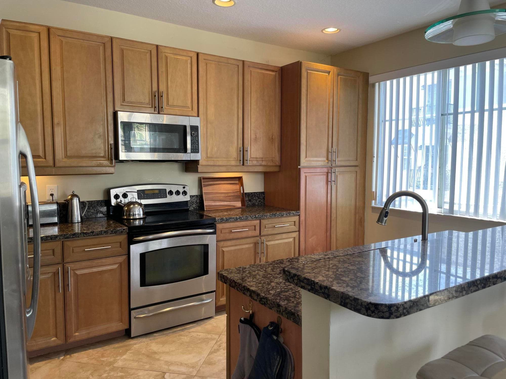 552 39th Boca Raton FL 33431 — thumbnail 7 of 33