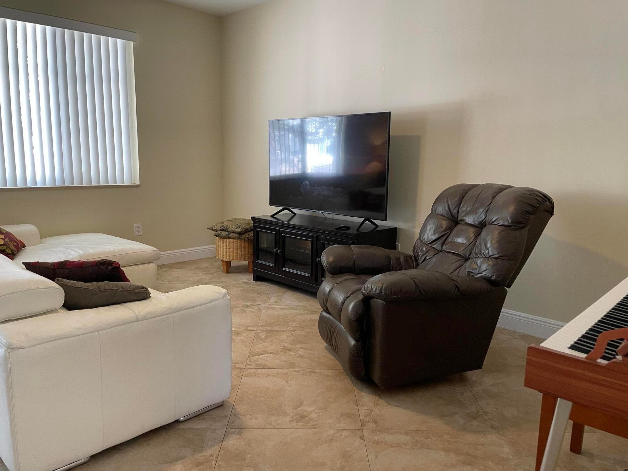 552 39th Boca Raton FL 33431 — thumbnail 12 of 33
