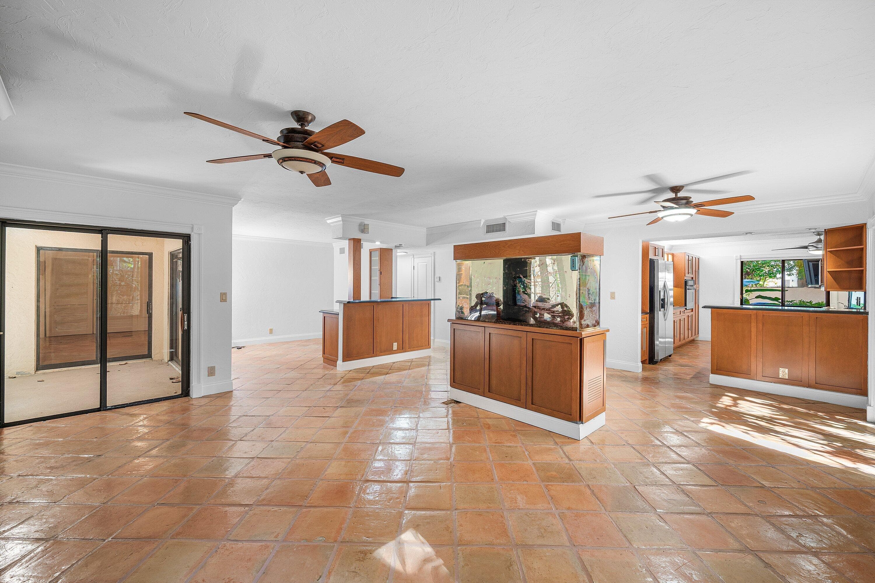 16 Via Lago Boynton Beach FL 33435 — thumbnail 15 of 46