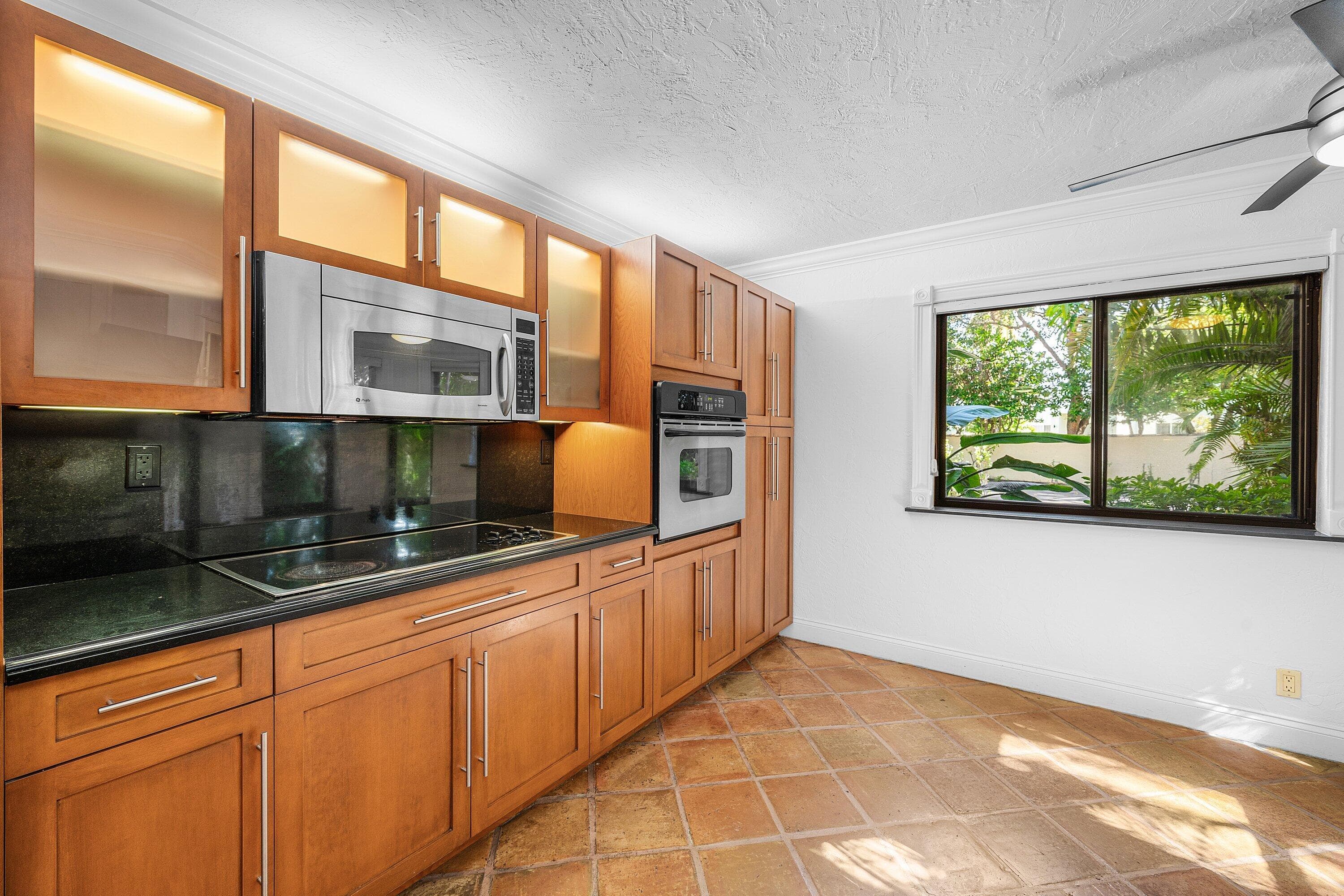 16 Via Lago Boynton Beach FL 33435 — thumbnail 18 of 46