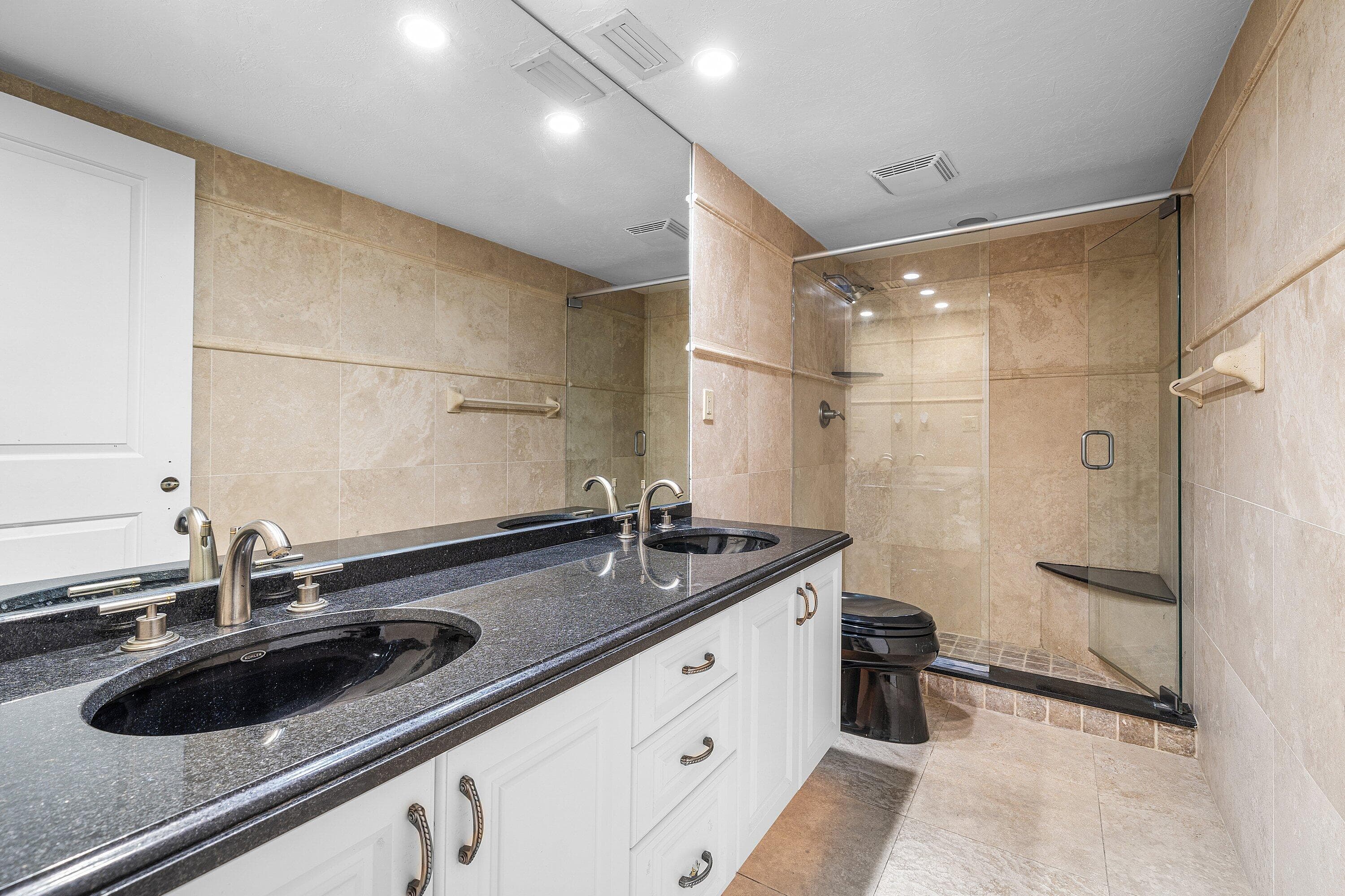 16 Via Lago Boynton Beach FL 33435 — thumbnail 24 of 46