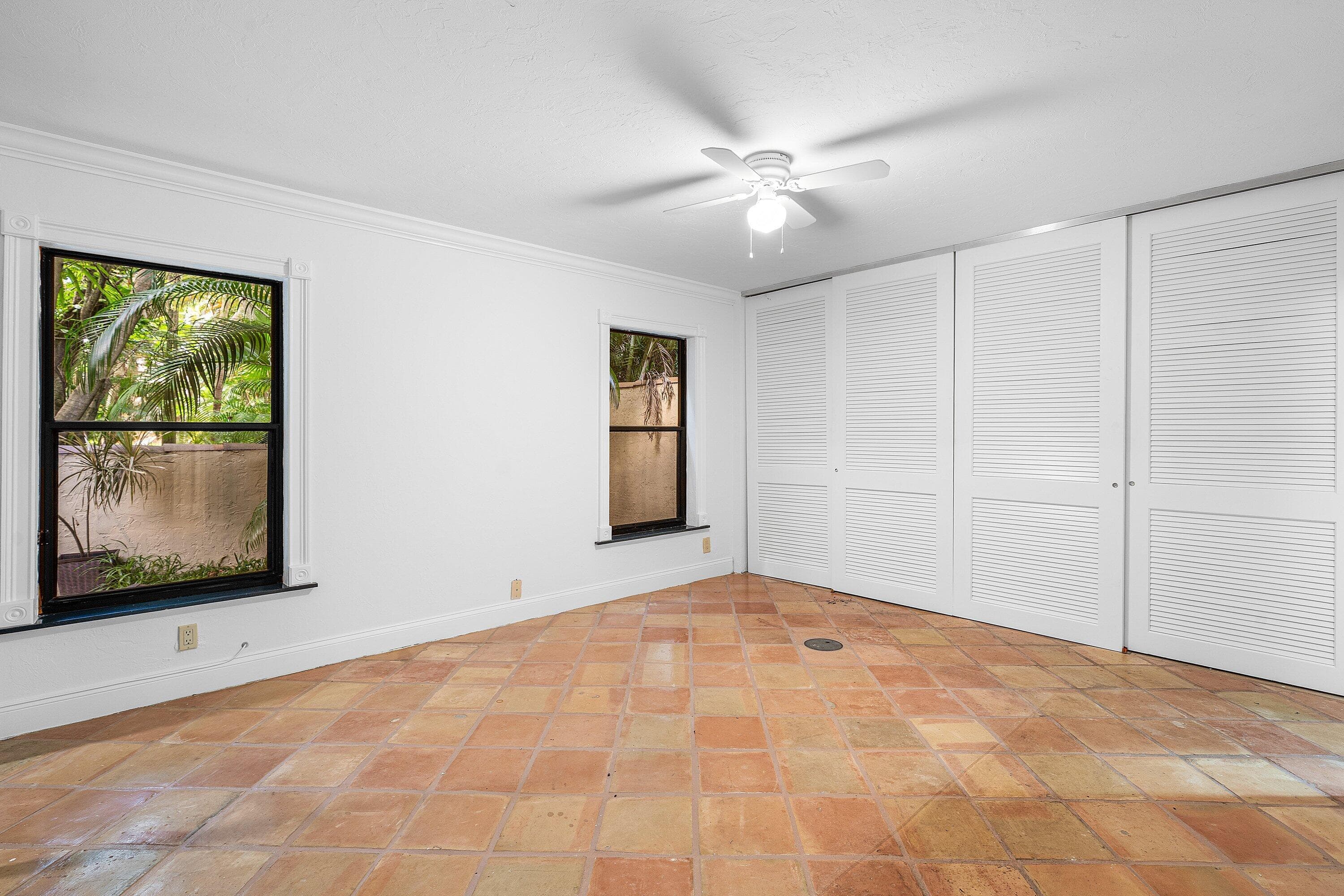 16 Via Lago Boynton Beach FL 33435 — thumbnail 26 of 46