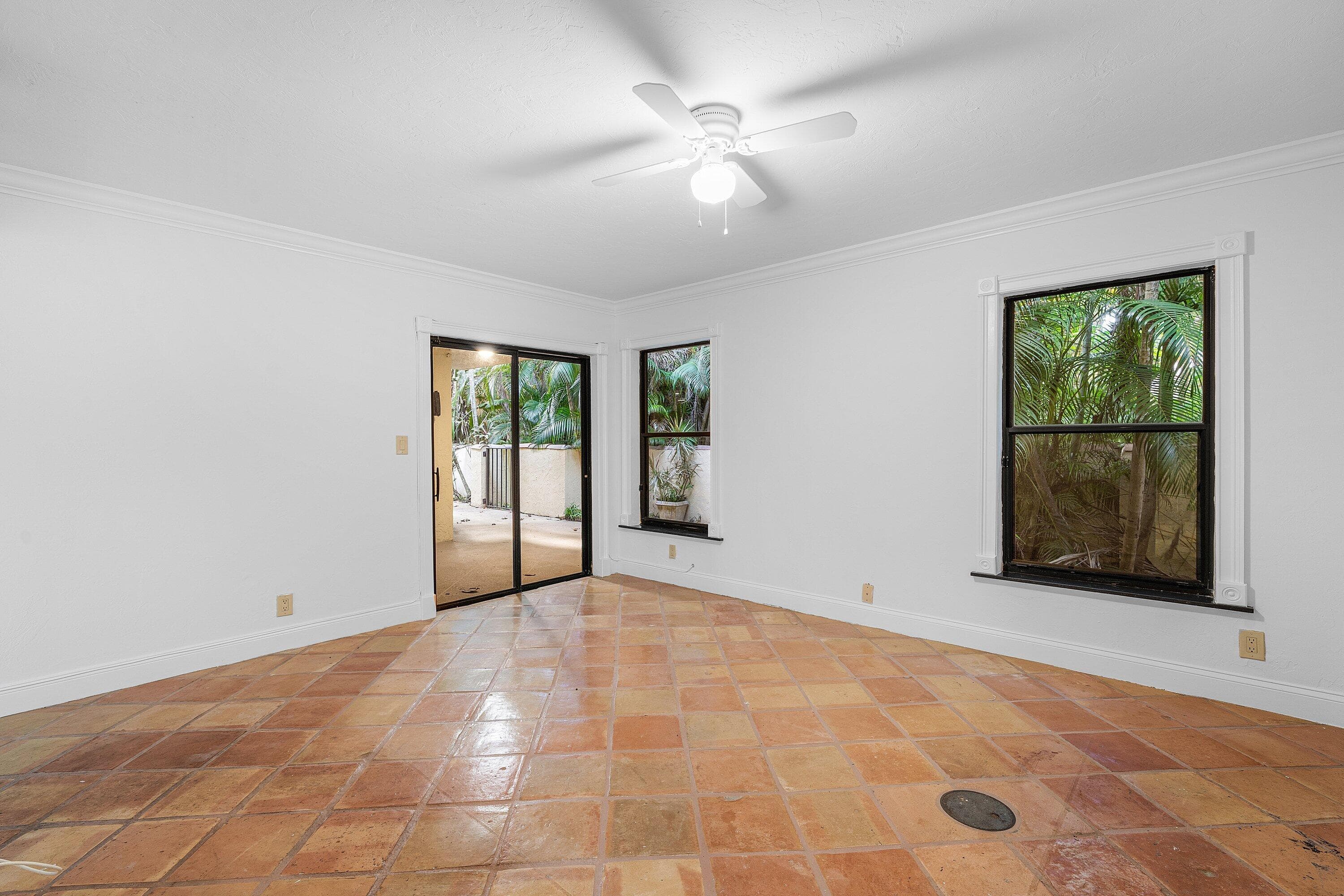 16 Via Lago Boynton Beach FL 33435 — thumbnail 28 of 46