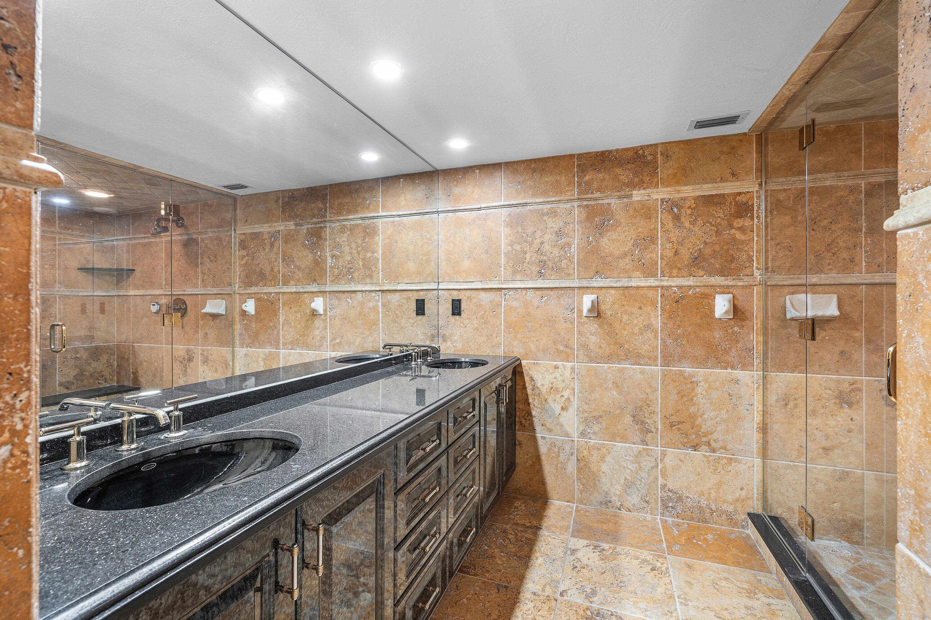 16 Via Lago Boynton Beach FL 33435 — thumbnail 29 of 46