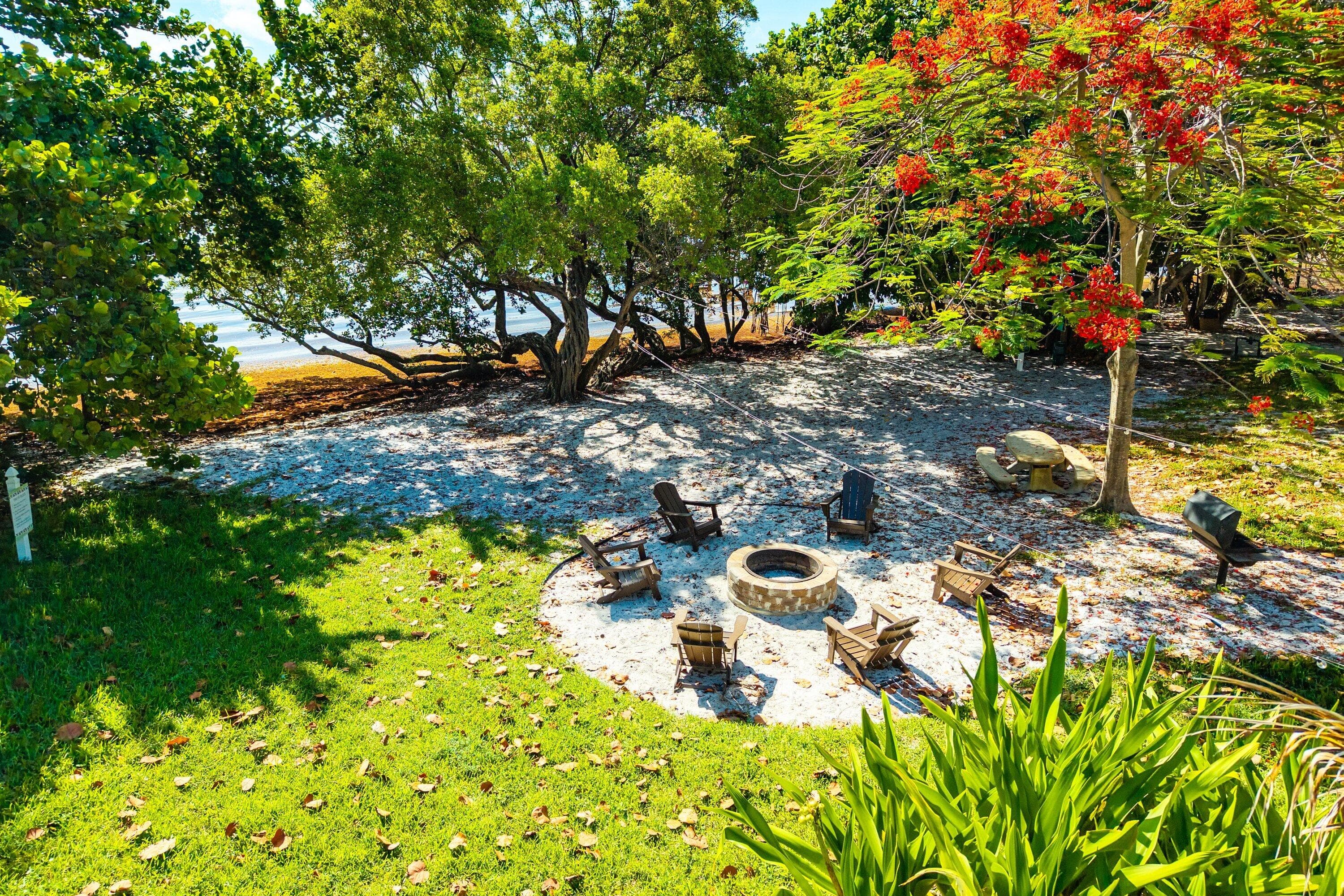 16 Via Lago Boynton Beach FL 33435 — thumbnail 45 of 46