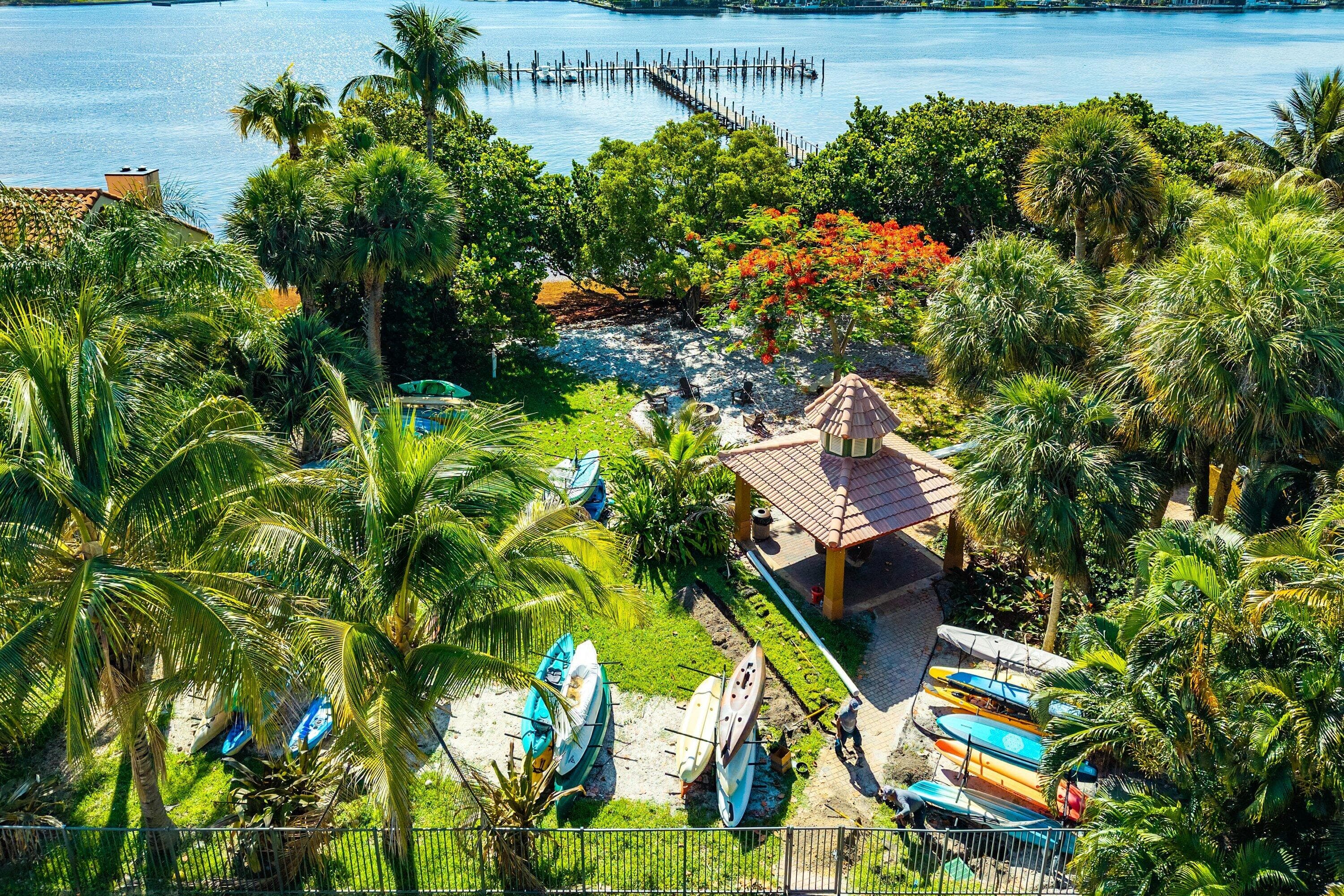 16 Via Lago Boynton Beach FL 33435 — thumbnail 46 of 46
