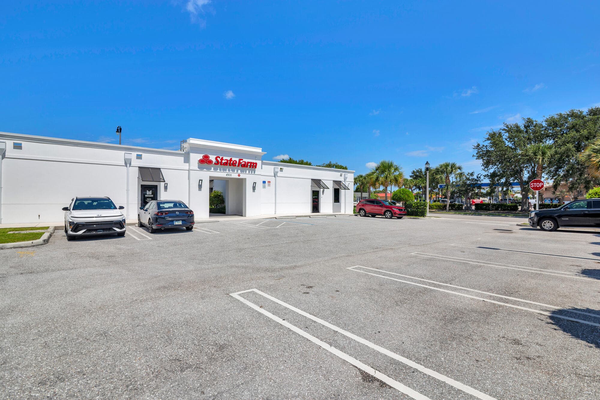 6500 Dixie #C West Palm Beach FL 33405 — thumbnail 4 of 28