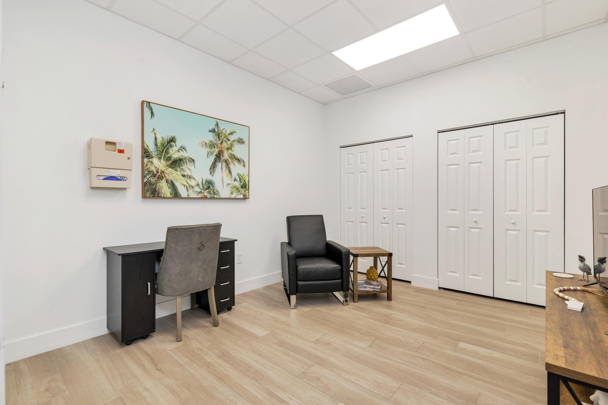 6500 Dixie #C West Palm Beach FL 33405 — thumbnail 15 of 28