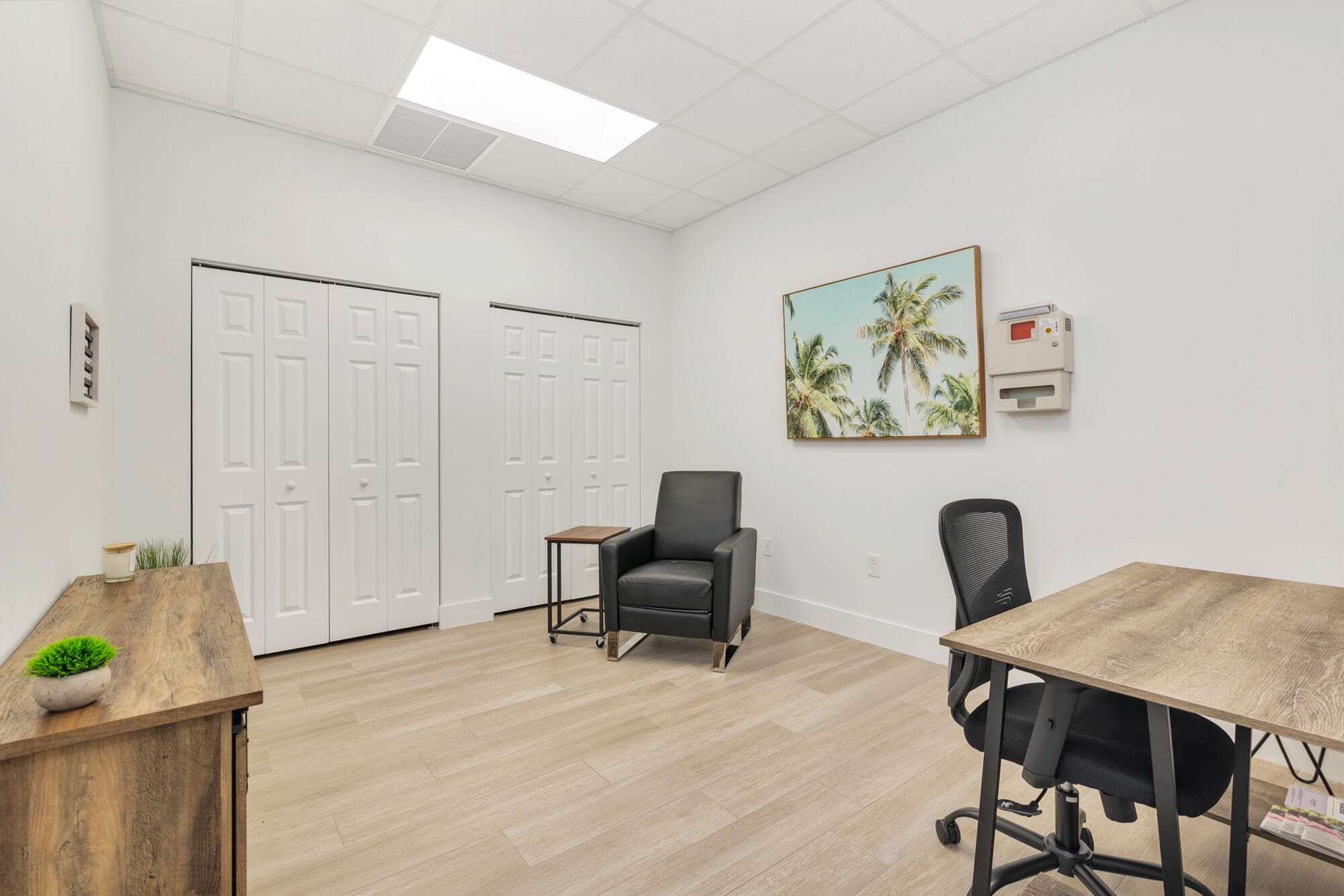6500 Dixie #C West Palm Beach FL 33405 — thumbnail 17 of 28