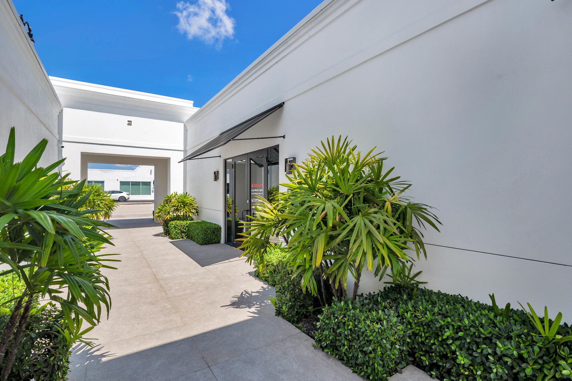 6500 Dixie #A West Palm Beach FL 33405 — thumbnail 9 of 41