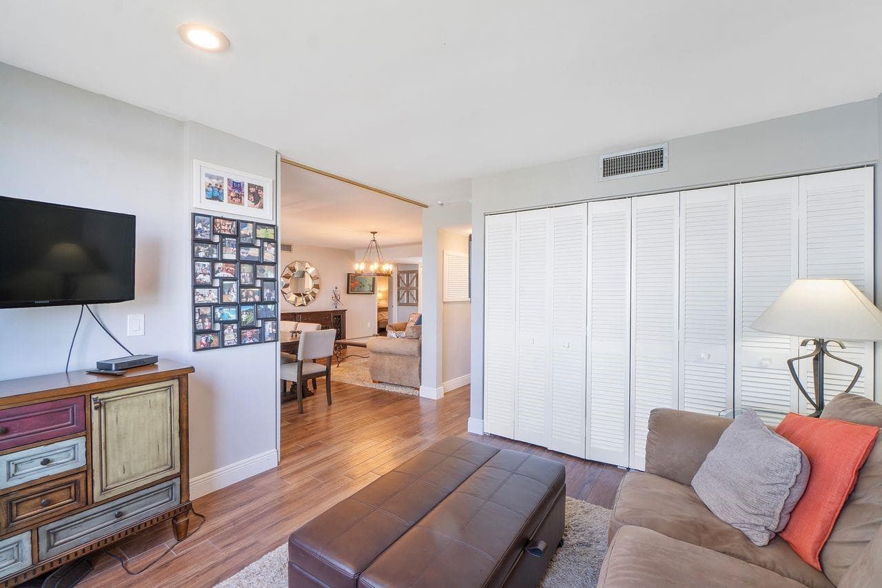 4832 Esedra #206 Lake Worth FL 33467 — thumbnail 21 of 35