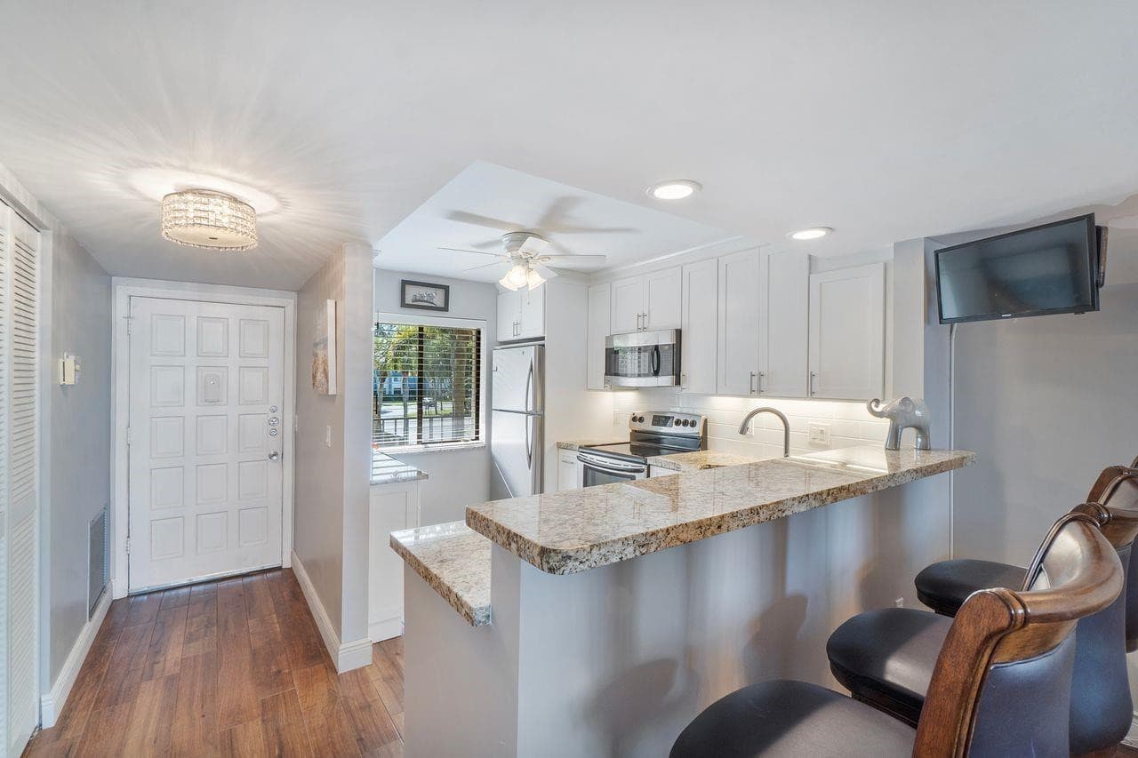 4832 Esedra #206 Lake Worth FL 33467 — thumbnail 28 of 35