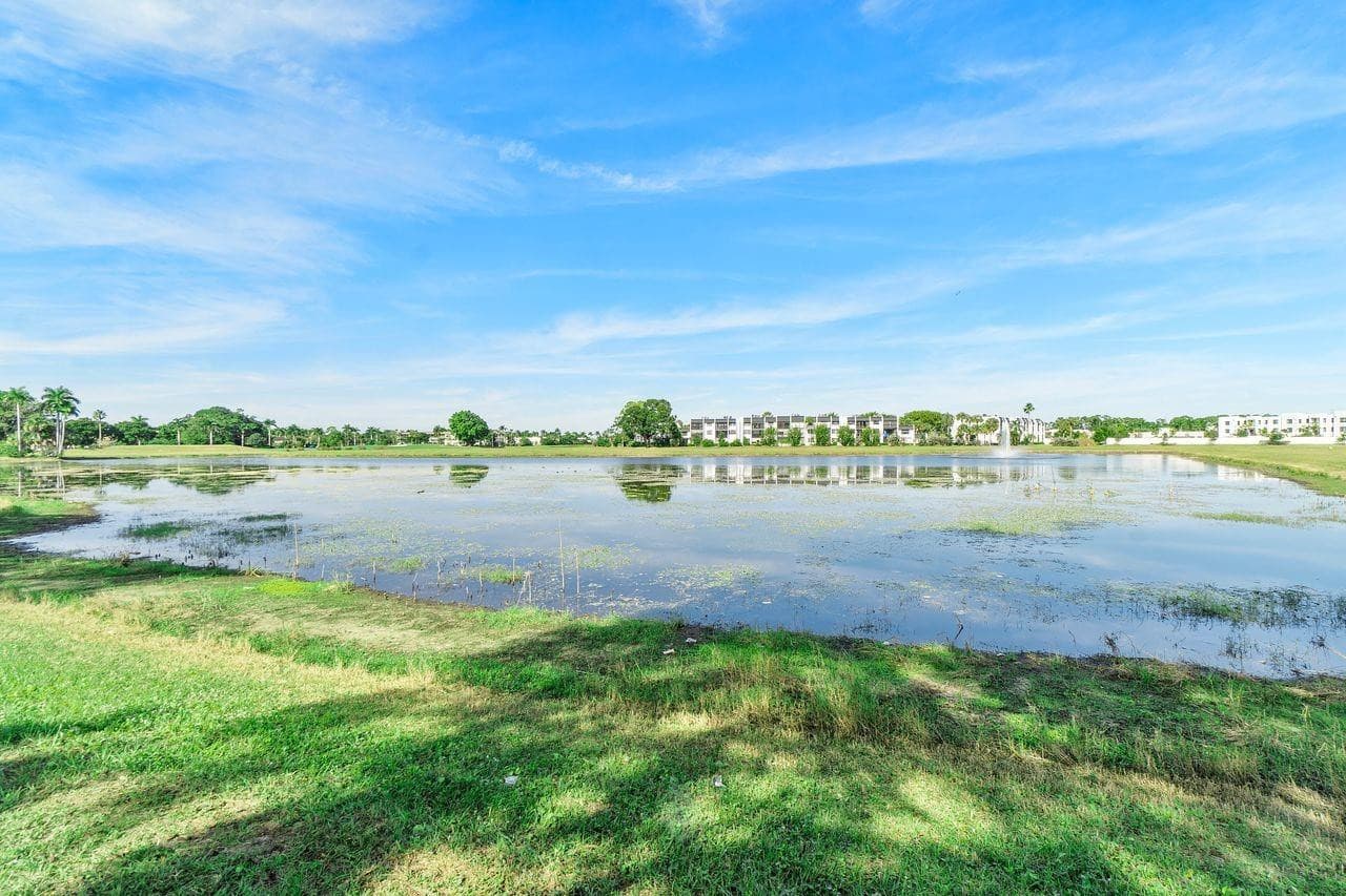4832 Esedra #206 Lake Worth FL 33467 — thumbnail 32 of 35