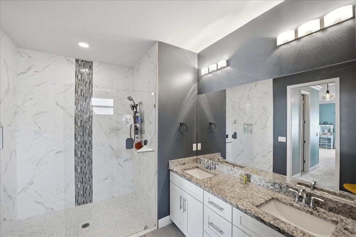 2142 Pruitt Port St. Lucie FL 34953 — thumbnail 13 of 37