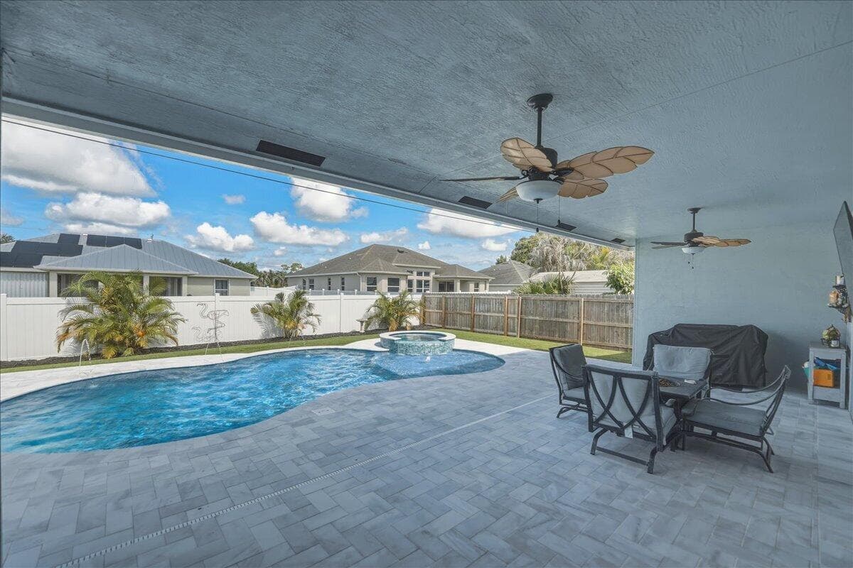 2142 Pruitt Port St. Lucie FL 34953 — thumbnail 26 of 37