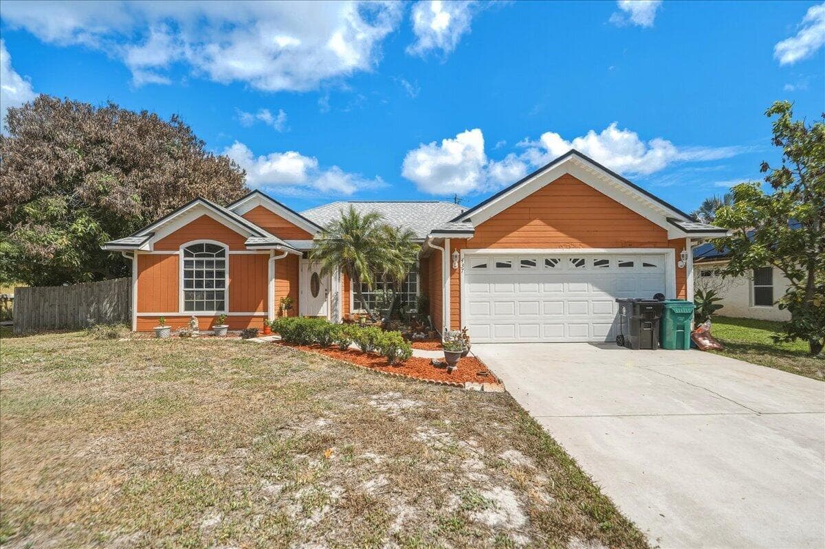 437 Kaabe Port St. Lucie FL 34953 — photo 1