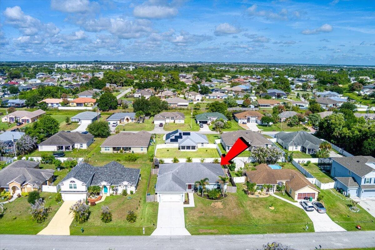 2142 Pruitt Port St. Lucie FL 34953 — thumbnail 36 of 37
