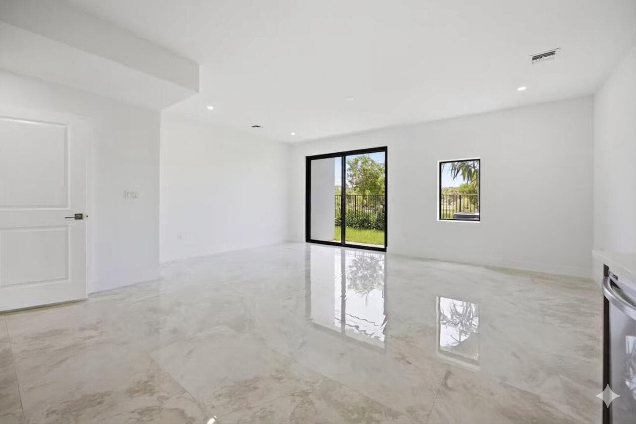 1546 1st Pompano Beach FL 33060 — thumbnail 9 of 28