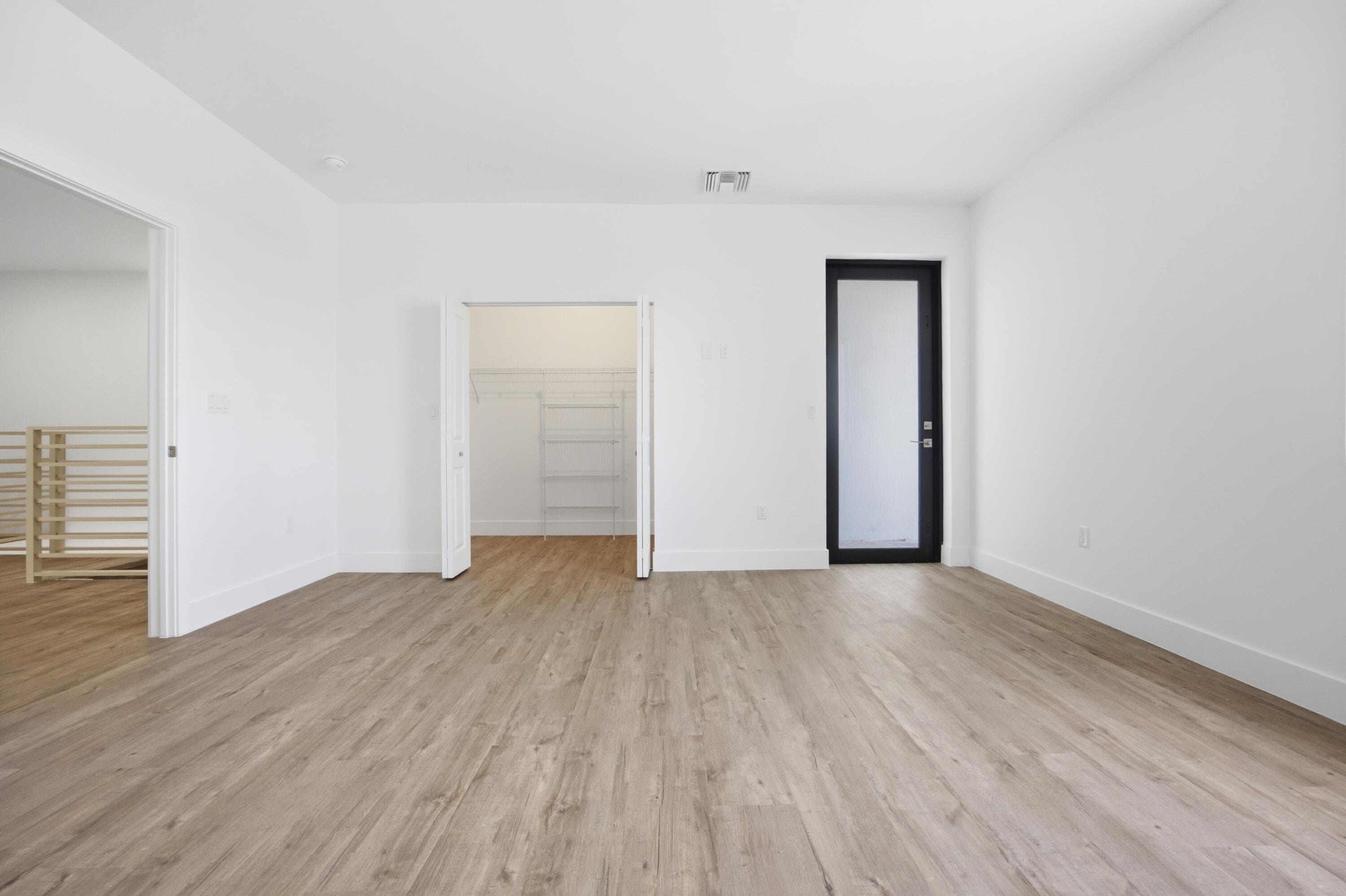 1546 1st Pompano Beach FL 33060 — thumbnail 15 of 28