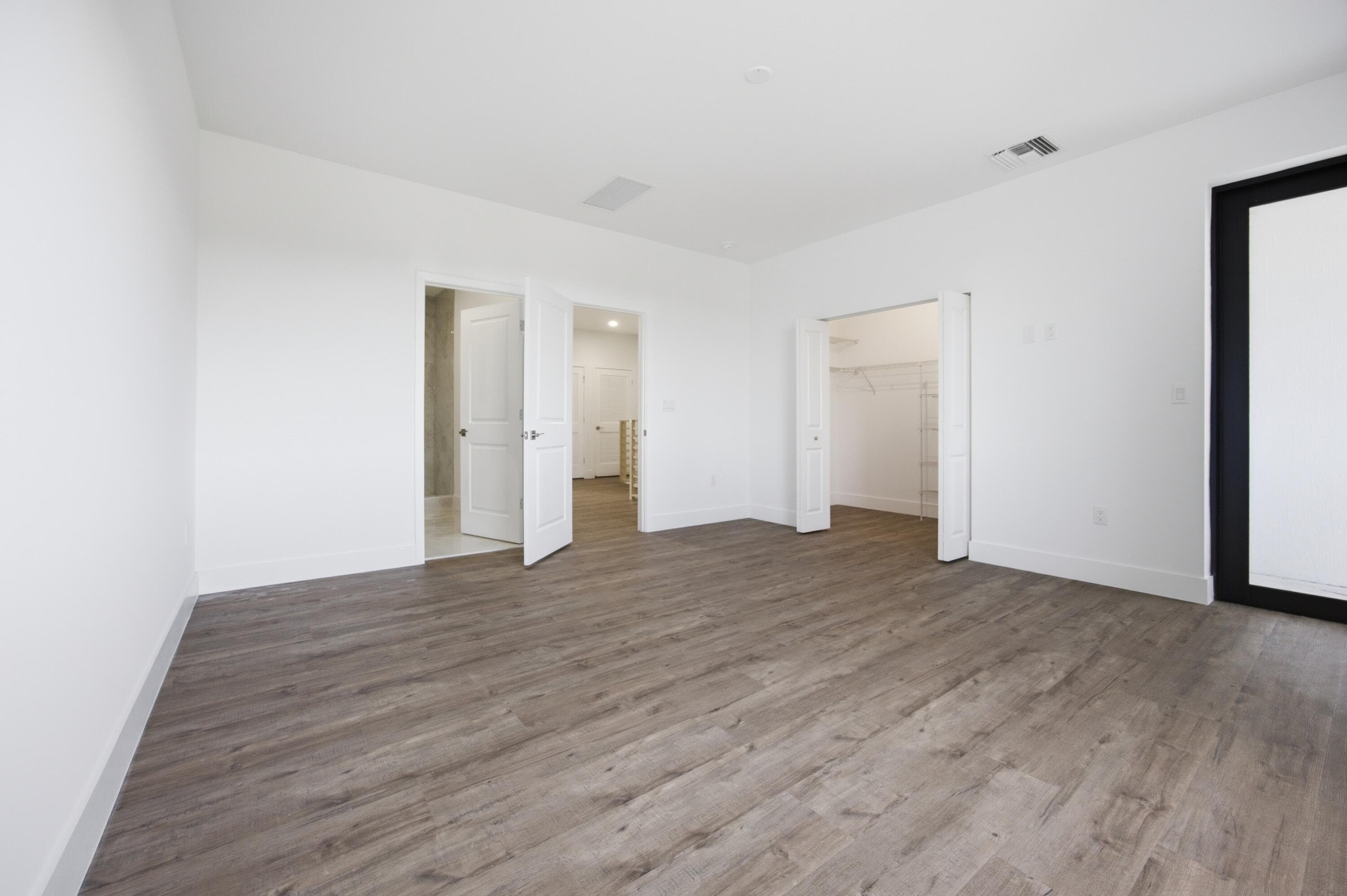 1546 1st Pompano Beach FL 33060 — thumbnail 16 of 28