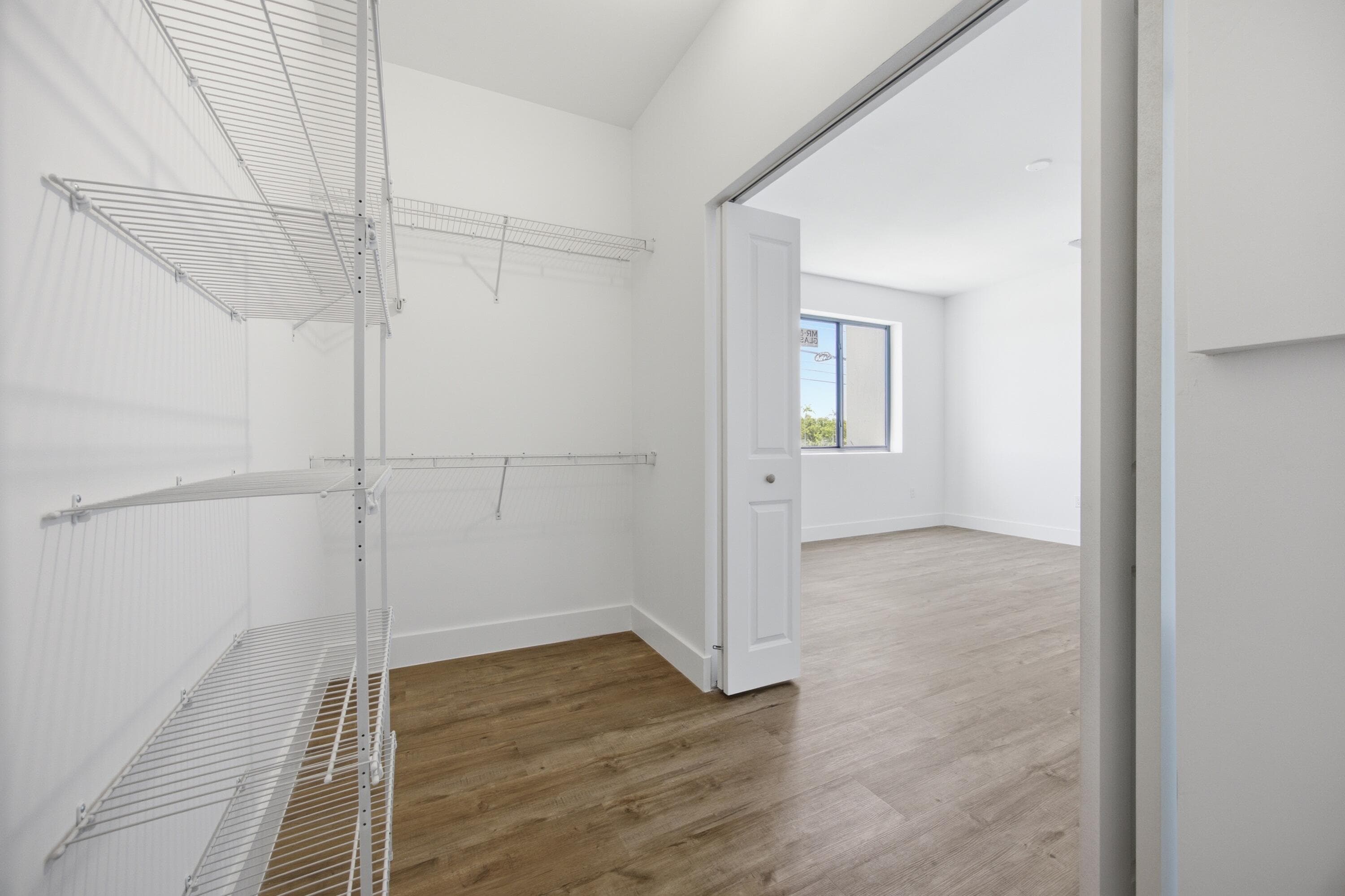 1546 1st Pompano Beach FL 33060 — thumbnail 19 of 28
