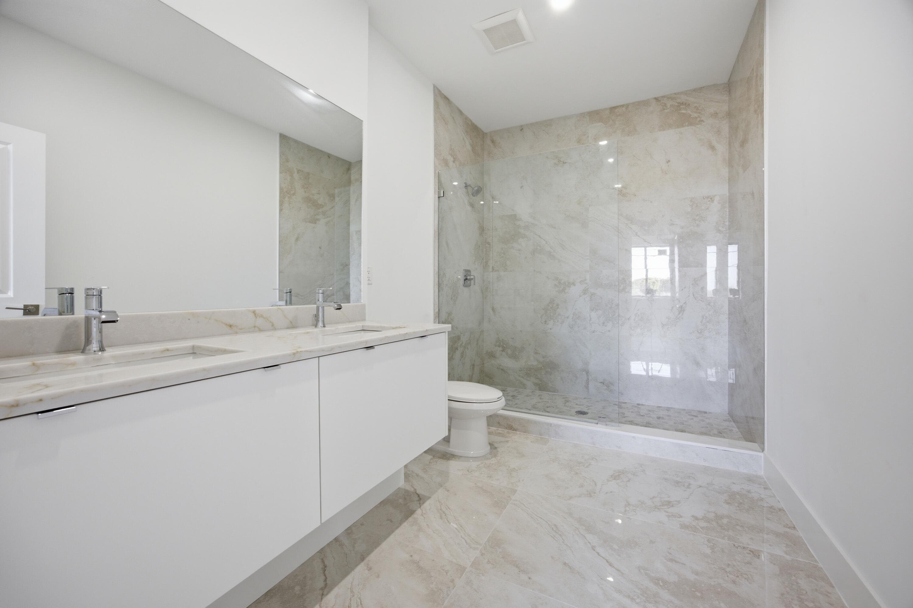 1546 1st Pompano Beach FL 33060 — thumbnail 20 of 28
