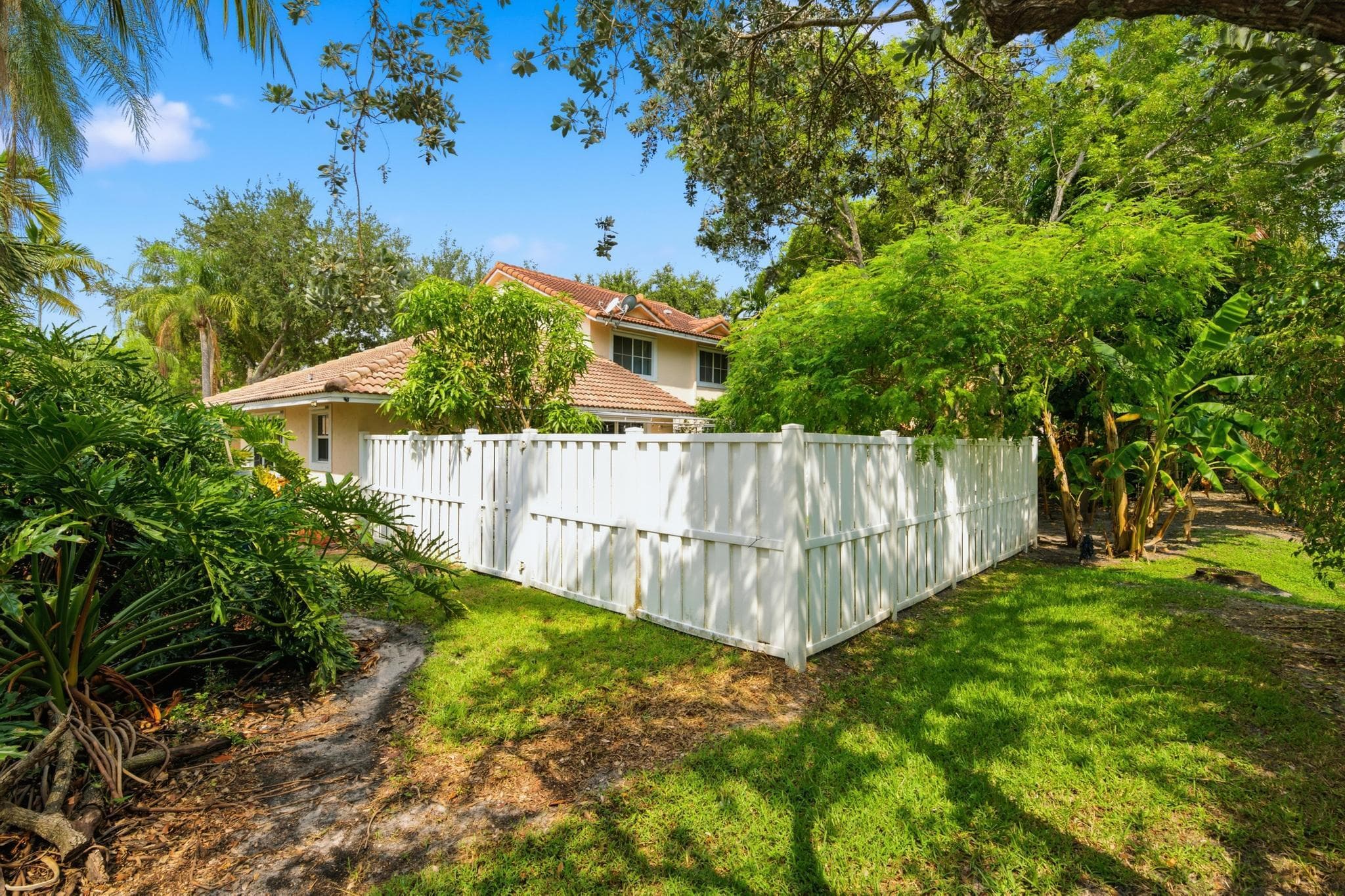 8417 40th Sunrise FL 33351 — thumbnail 25 of 27