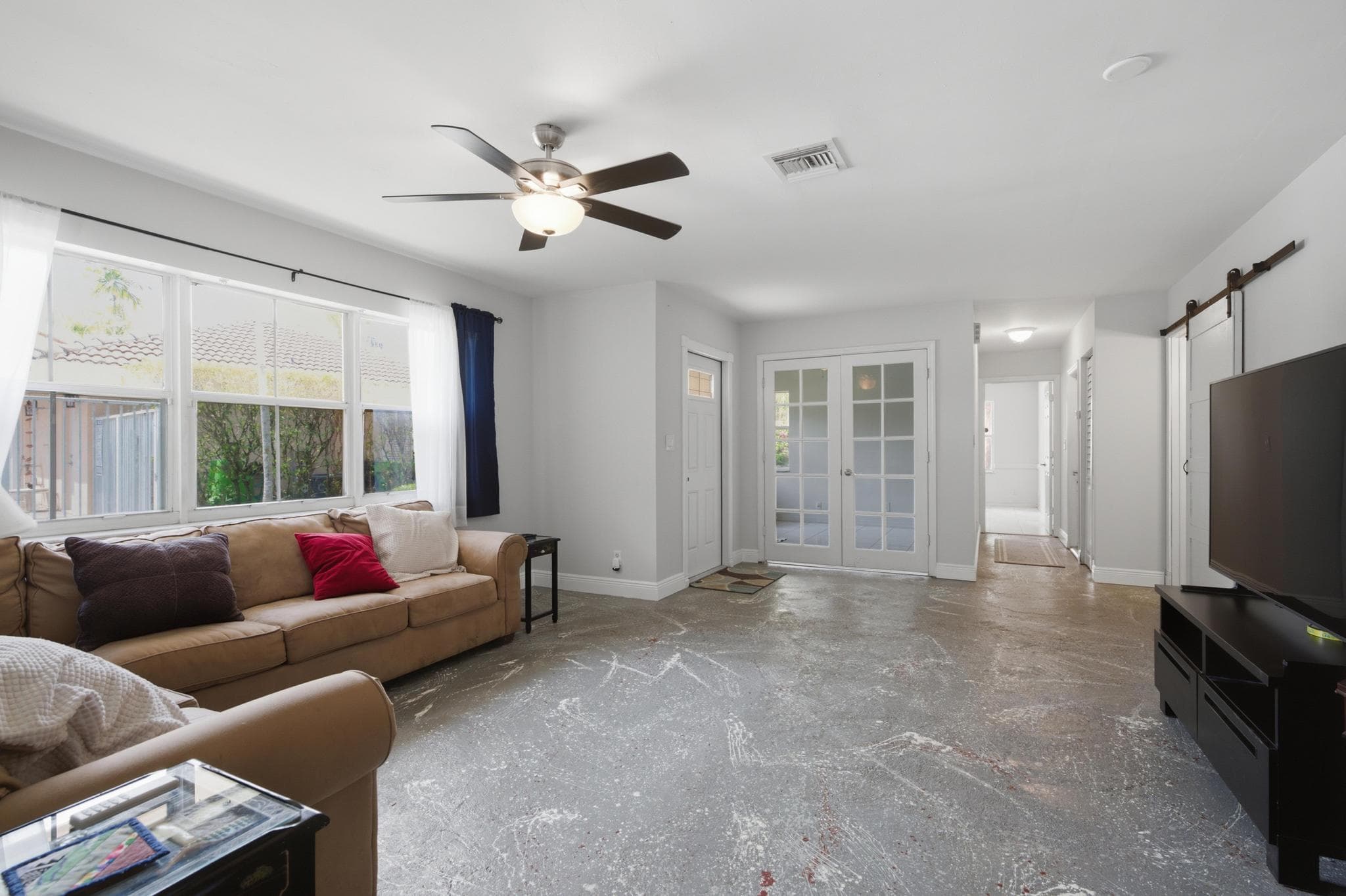 8417 40th Sunrise FL 33351 — thumbnail 12 of 27