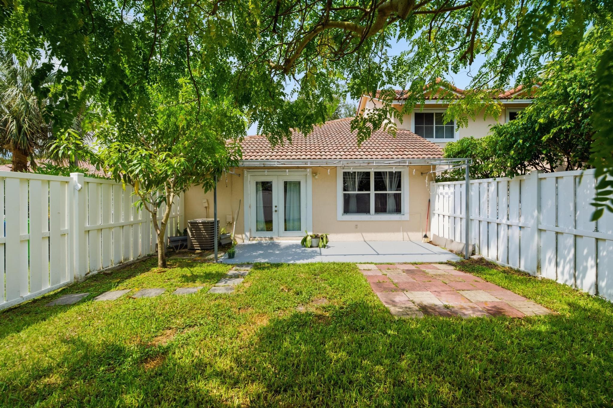 8417 40th Sunrise FL 33351 — thumbnail 16 of 27