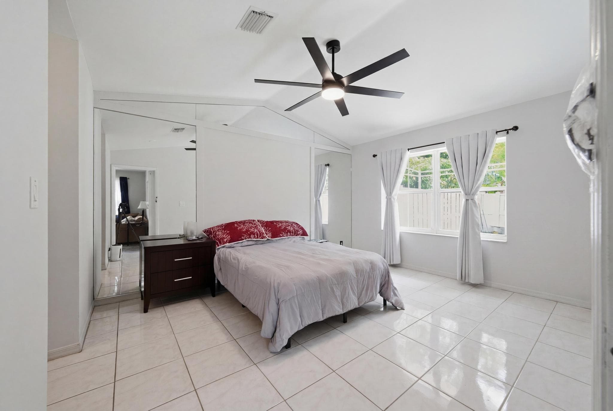 8417 40th Sunrise FL 33351 — thumbnail 13 of 27